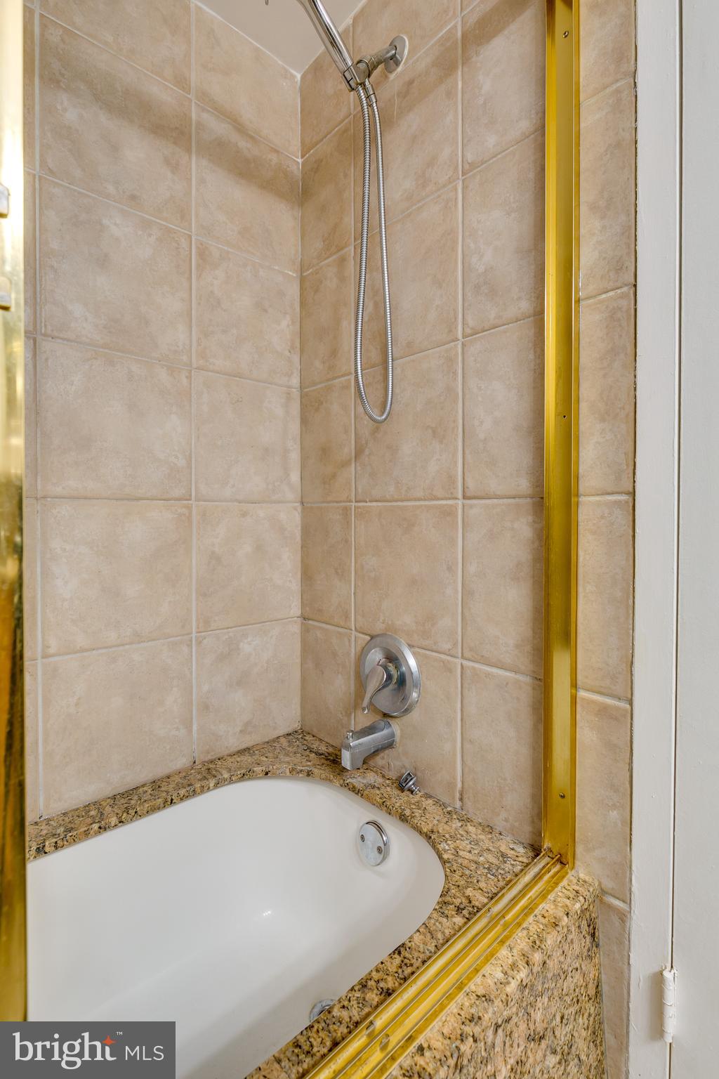 SHADOWOOD - Residential