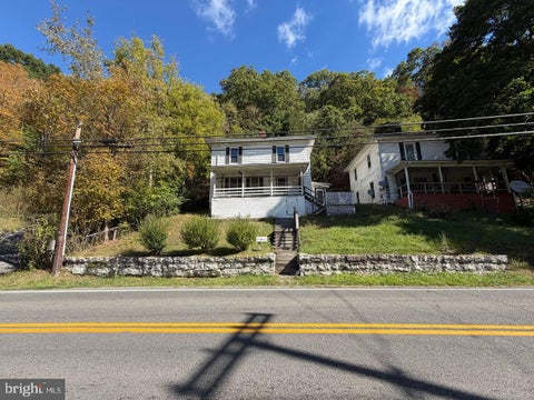 Photo of 319 S College Avenue, BLUEFIELD, VA 24605 (MLS # VATW2000040)