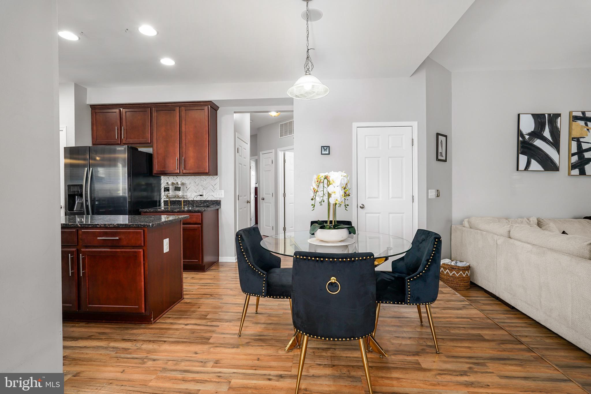 FAIRWAY VILLAGES AT CHESAPEAKE BAY GOLF CLUB - Residential