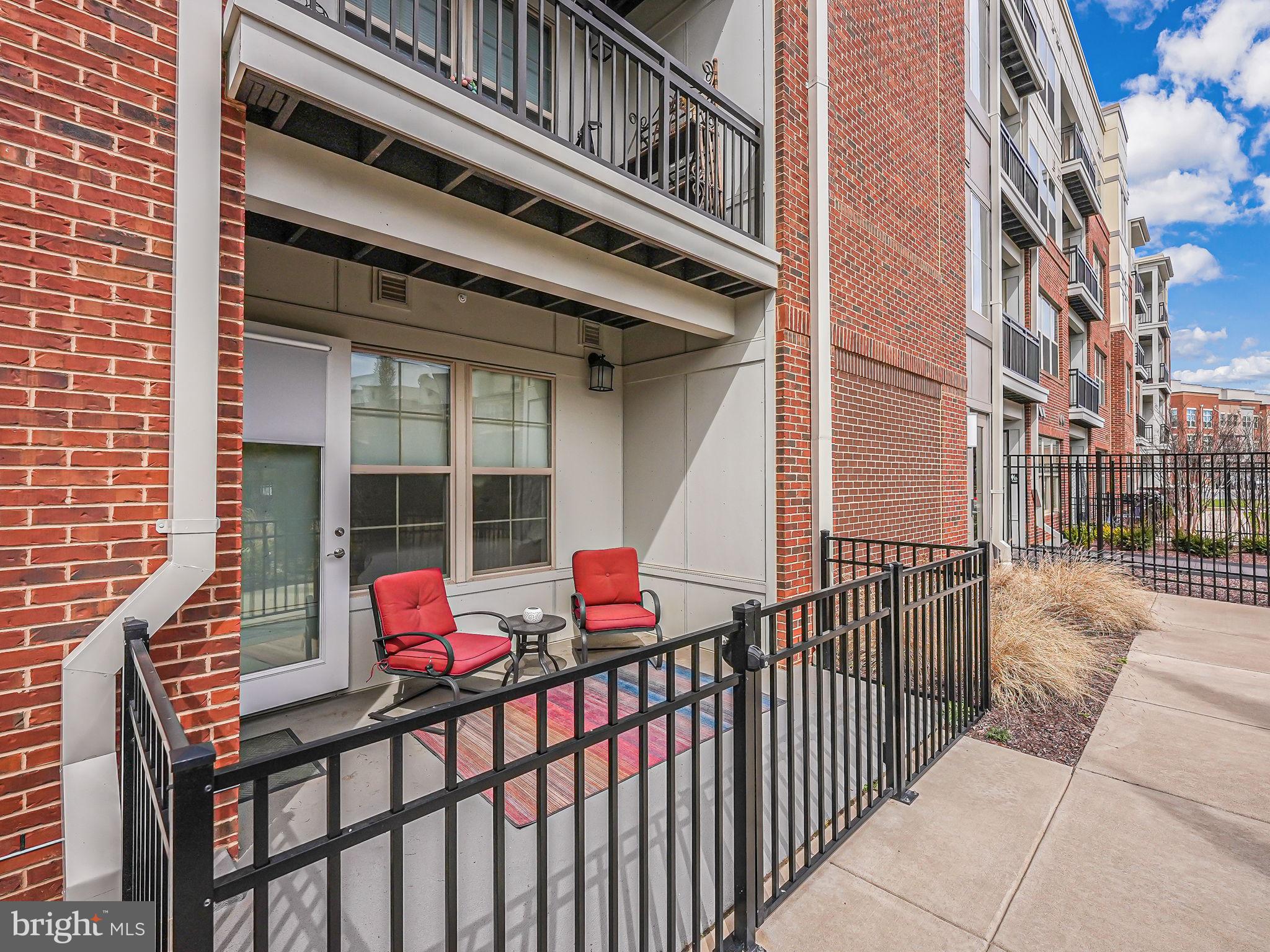 BOULEVARD VI TOWNS - Residential