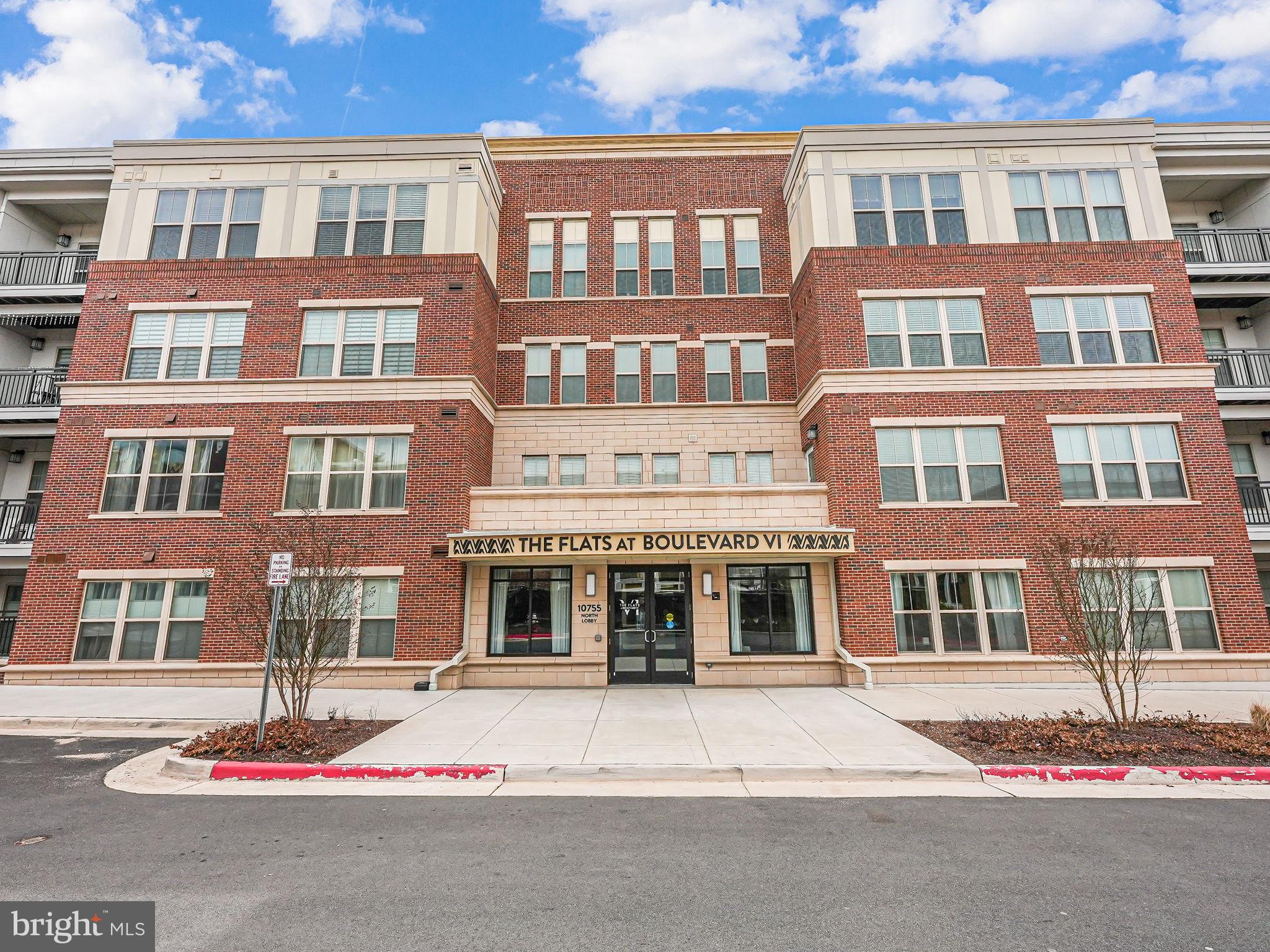 BOULEVARD VI TOWNS - Residential