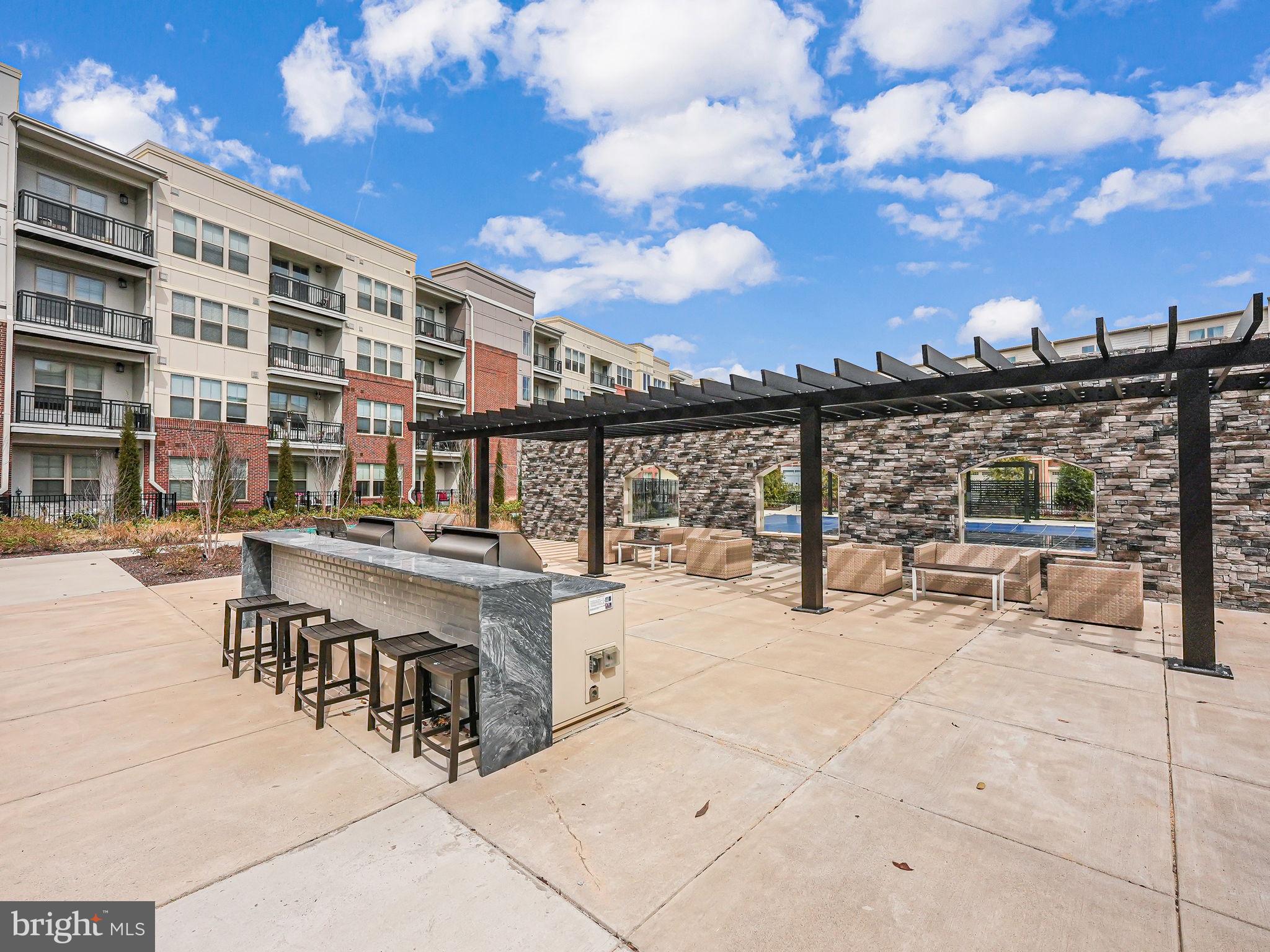 BOULEVARD VI TOWNS - Residential