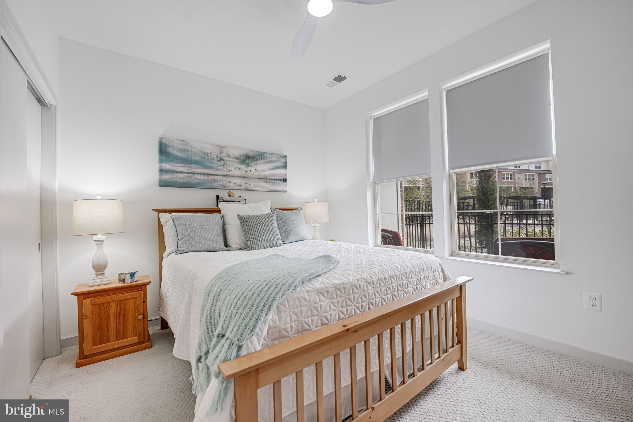 BOULEVARD VI TOWNS - Residential