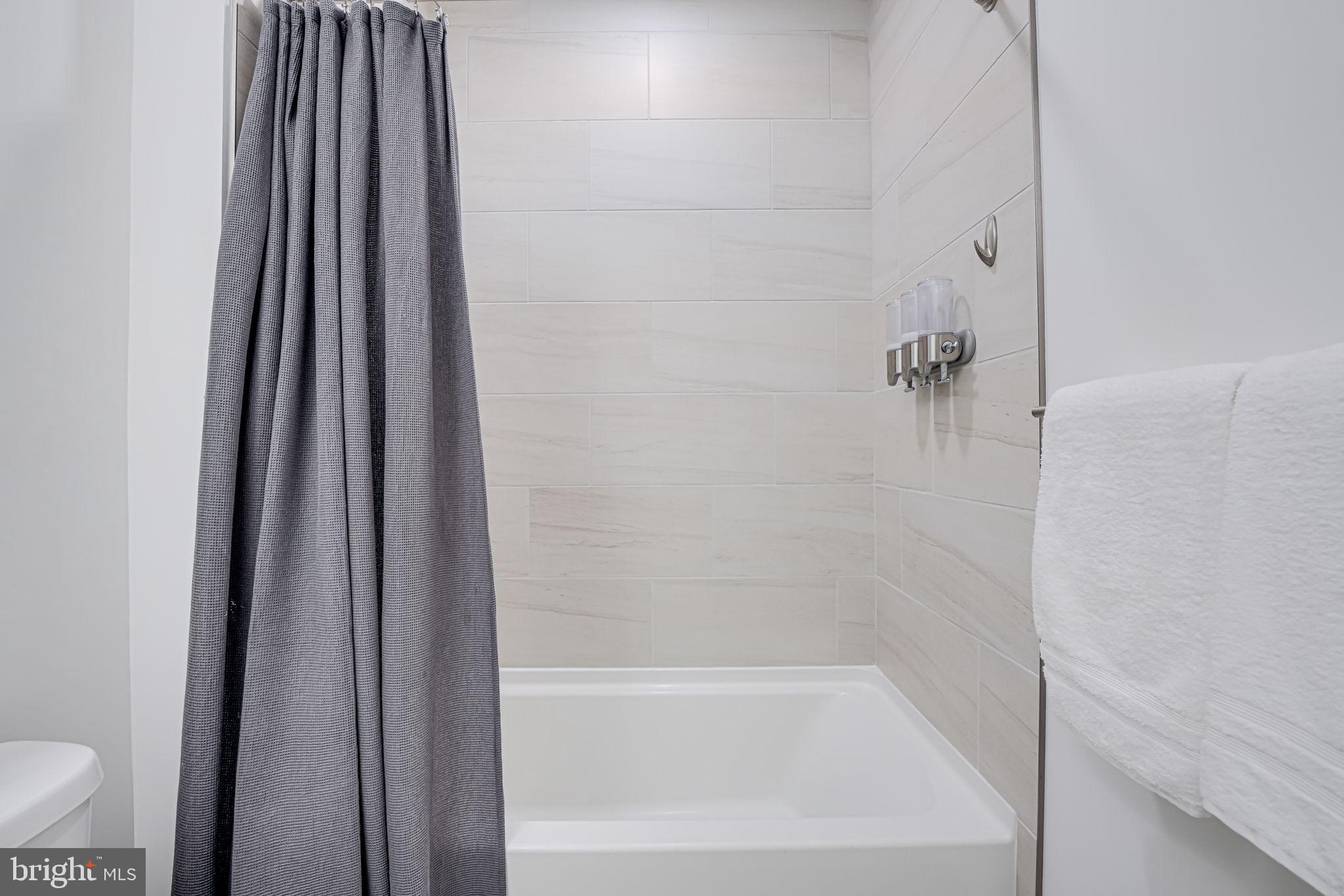 BOULEVARD VI TOWNS - Residential