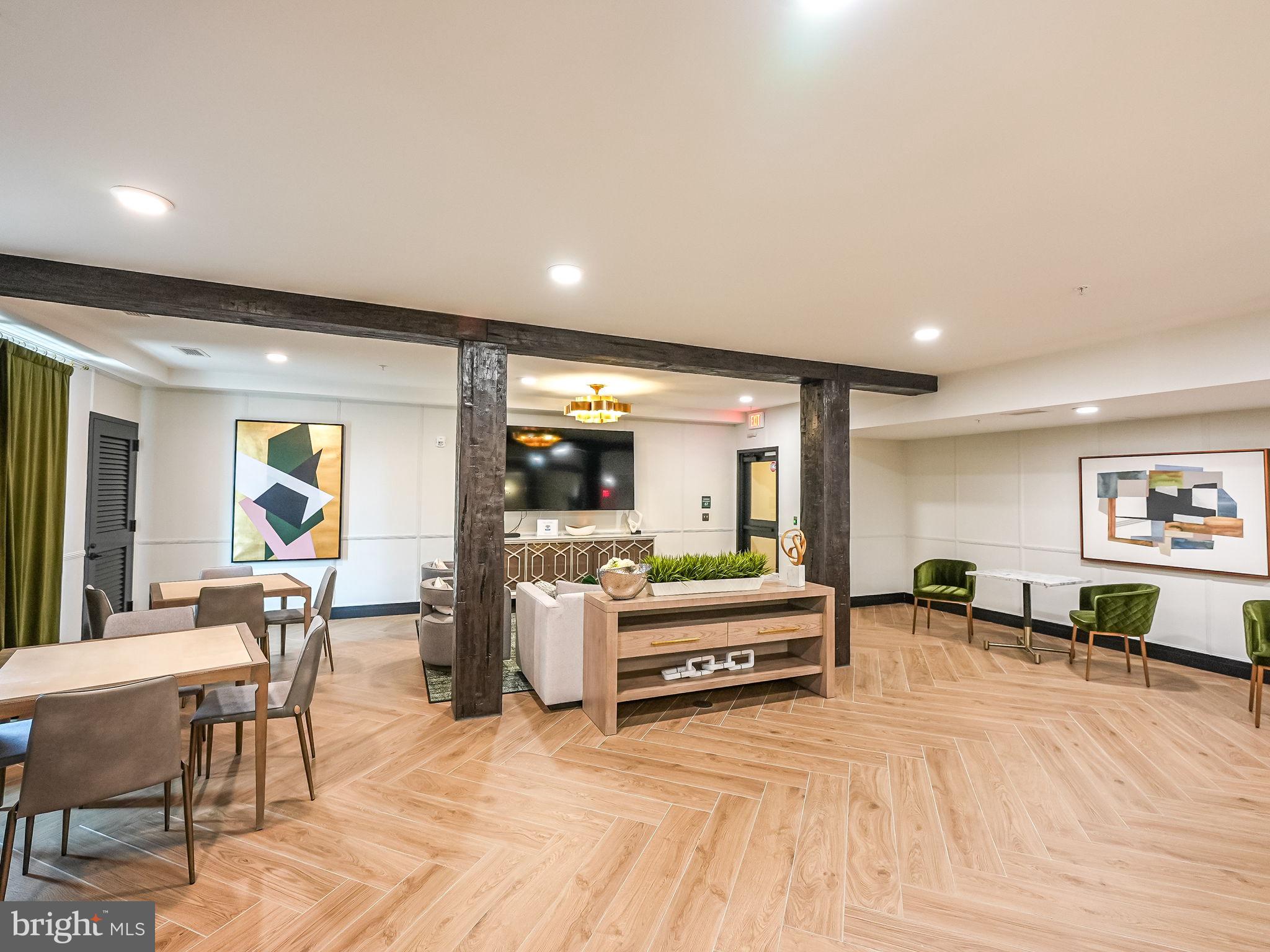 BOULEVARD VI TOWNS - Residential