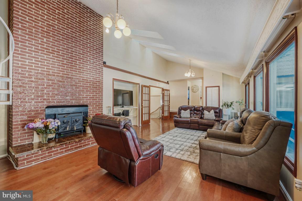 GAYFIELDS - Residential