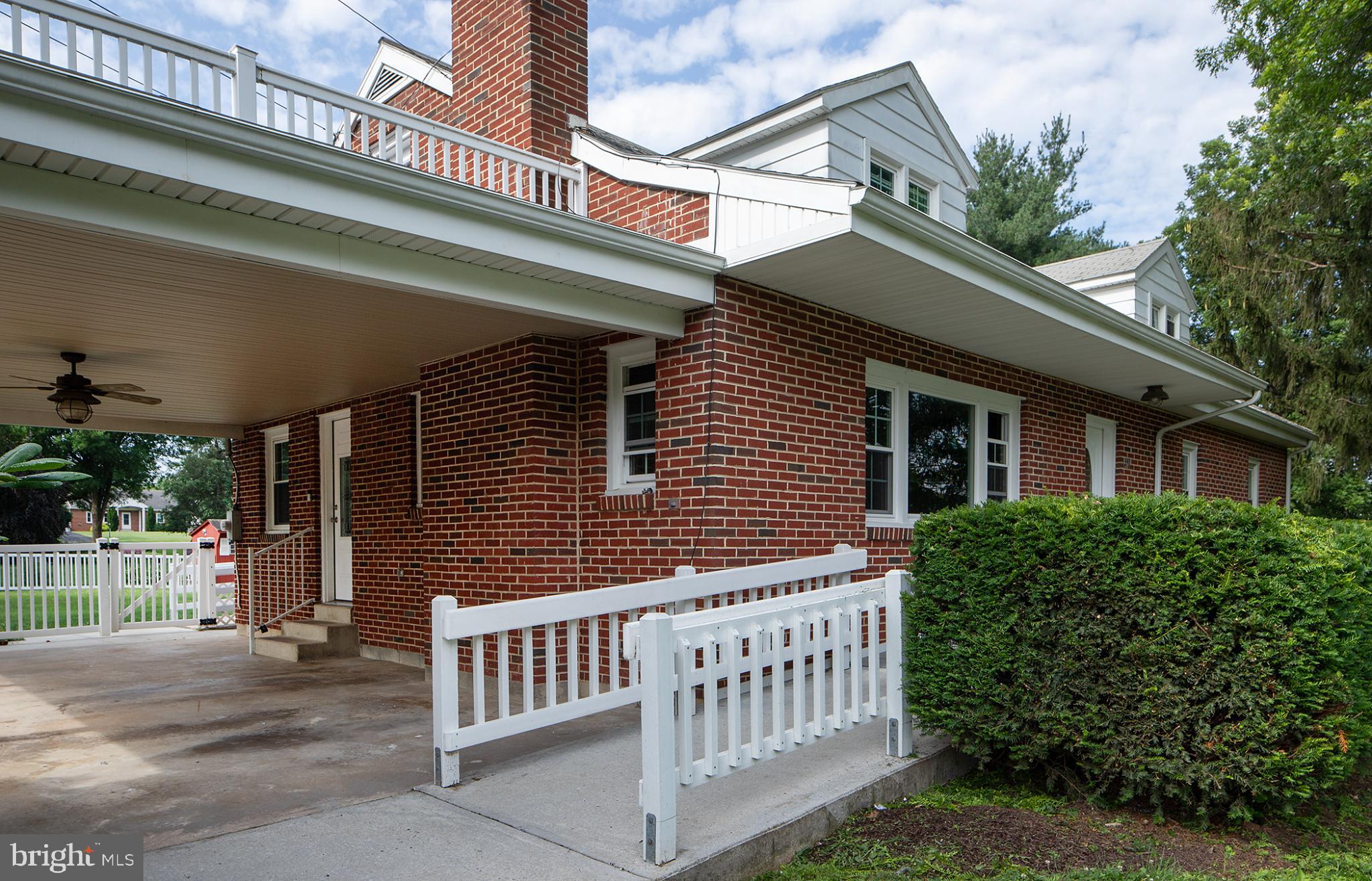 1239 W TRINDLE ROAD