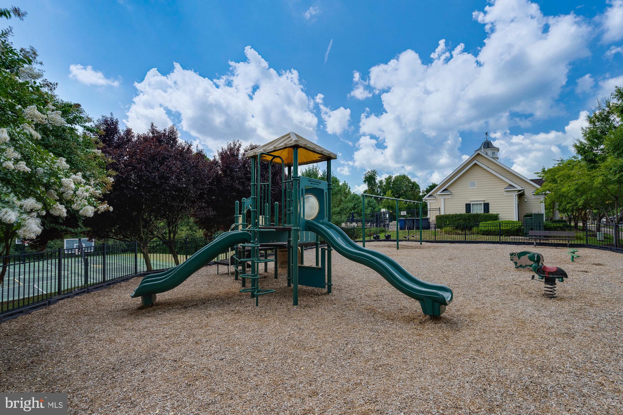 DOMINION VALLEY - Residential