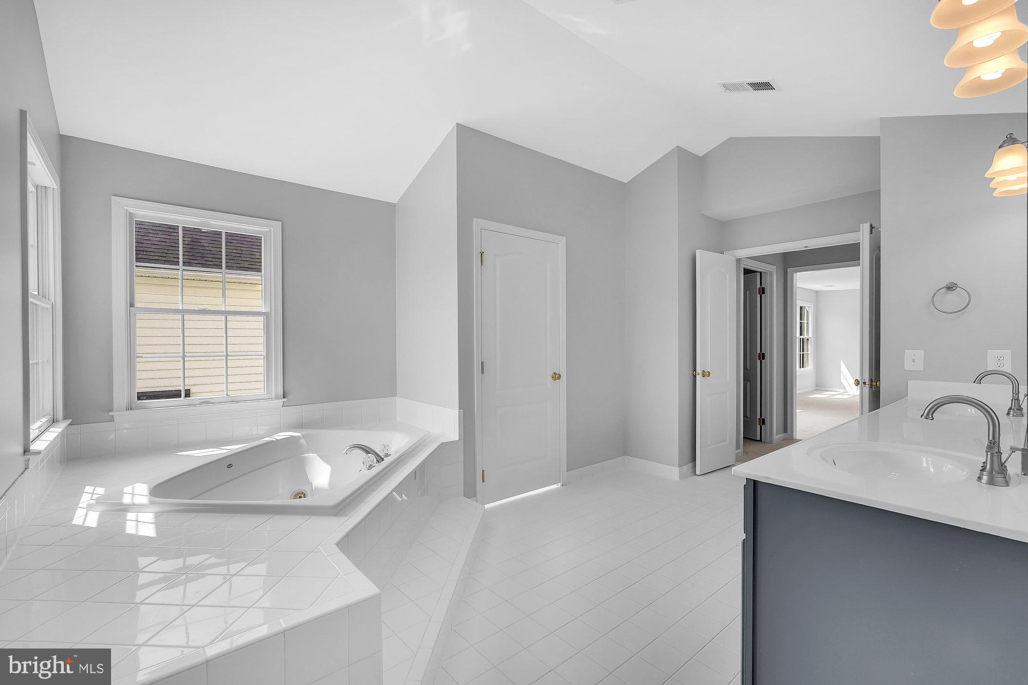 DOMINION VALLEY - Residential