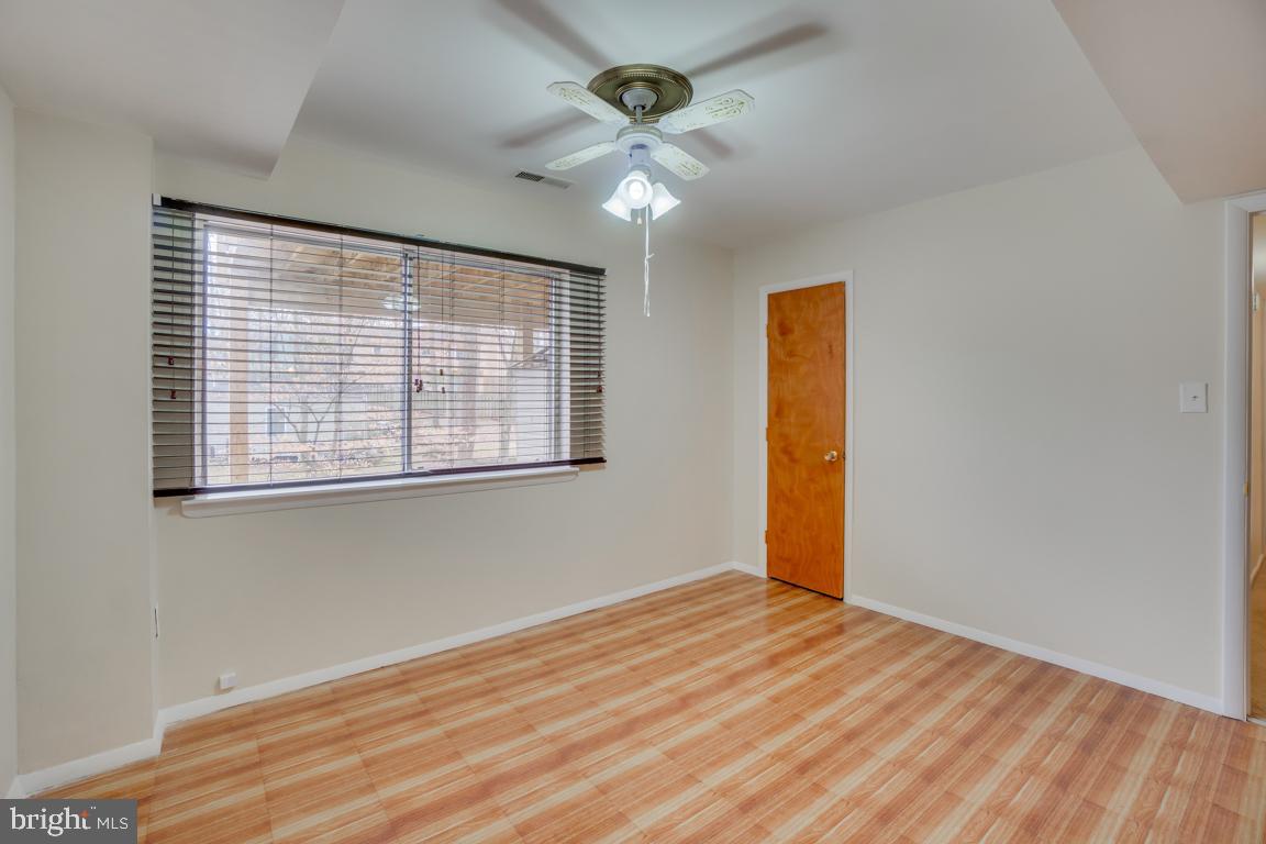 MONTCLAIR/COUNTRY CLUB - Residential