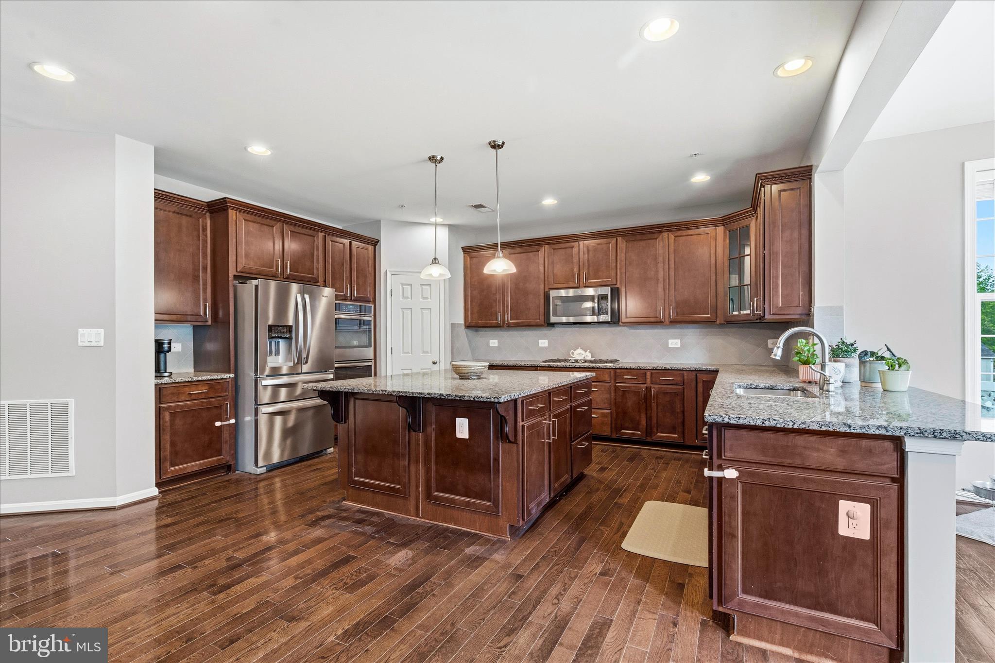 CLEARVIEW AT NEW MARKET - Residential