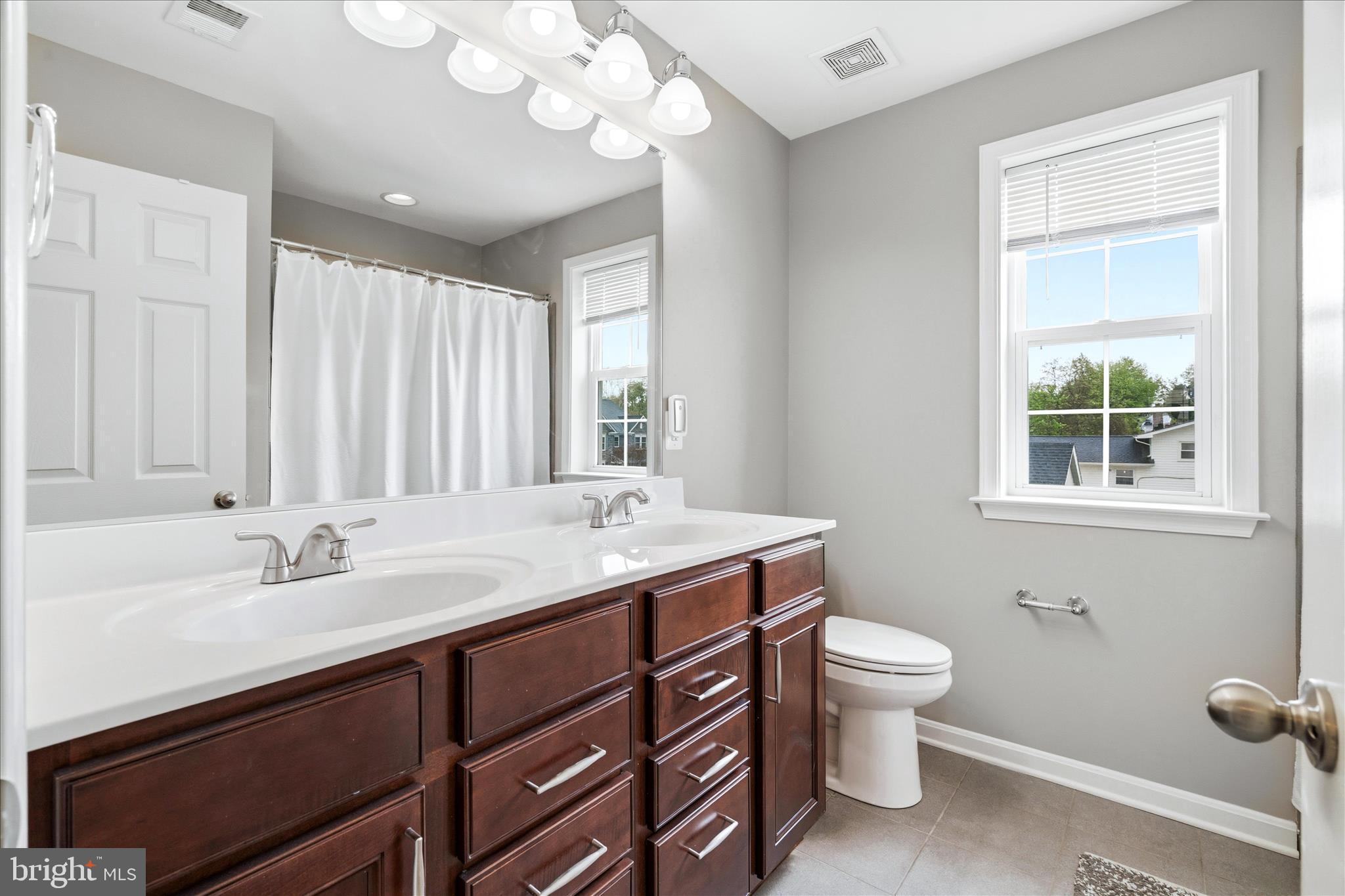 CLEARVIEW AT NEW MARKET - Residential