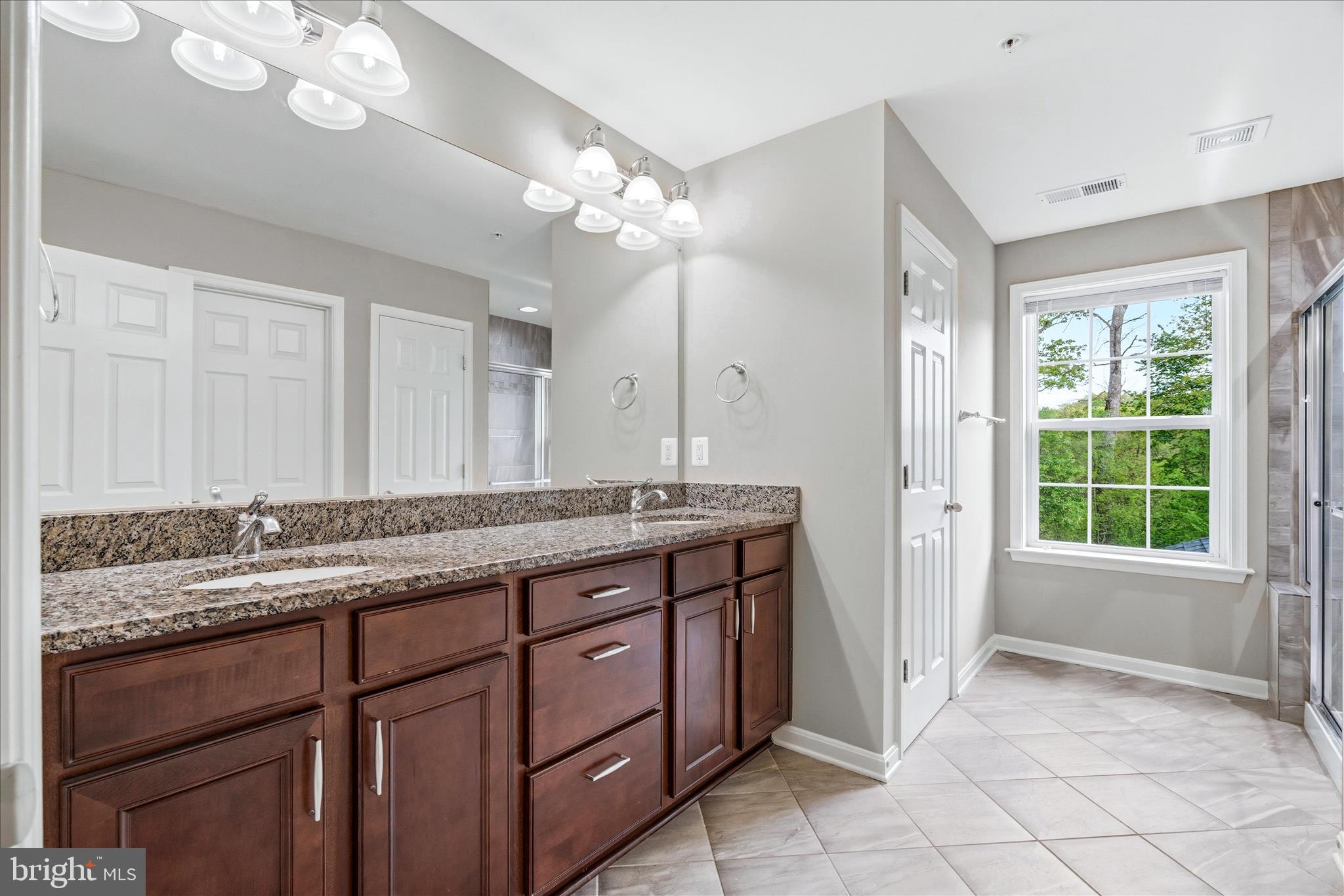 CLEARVIEW AT NEW MARKET - Residential