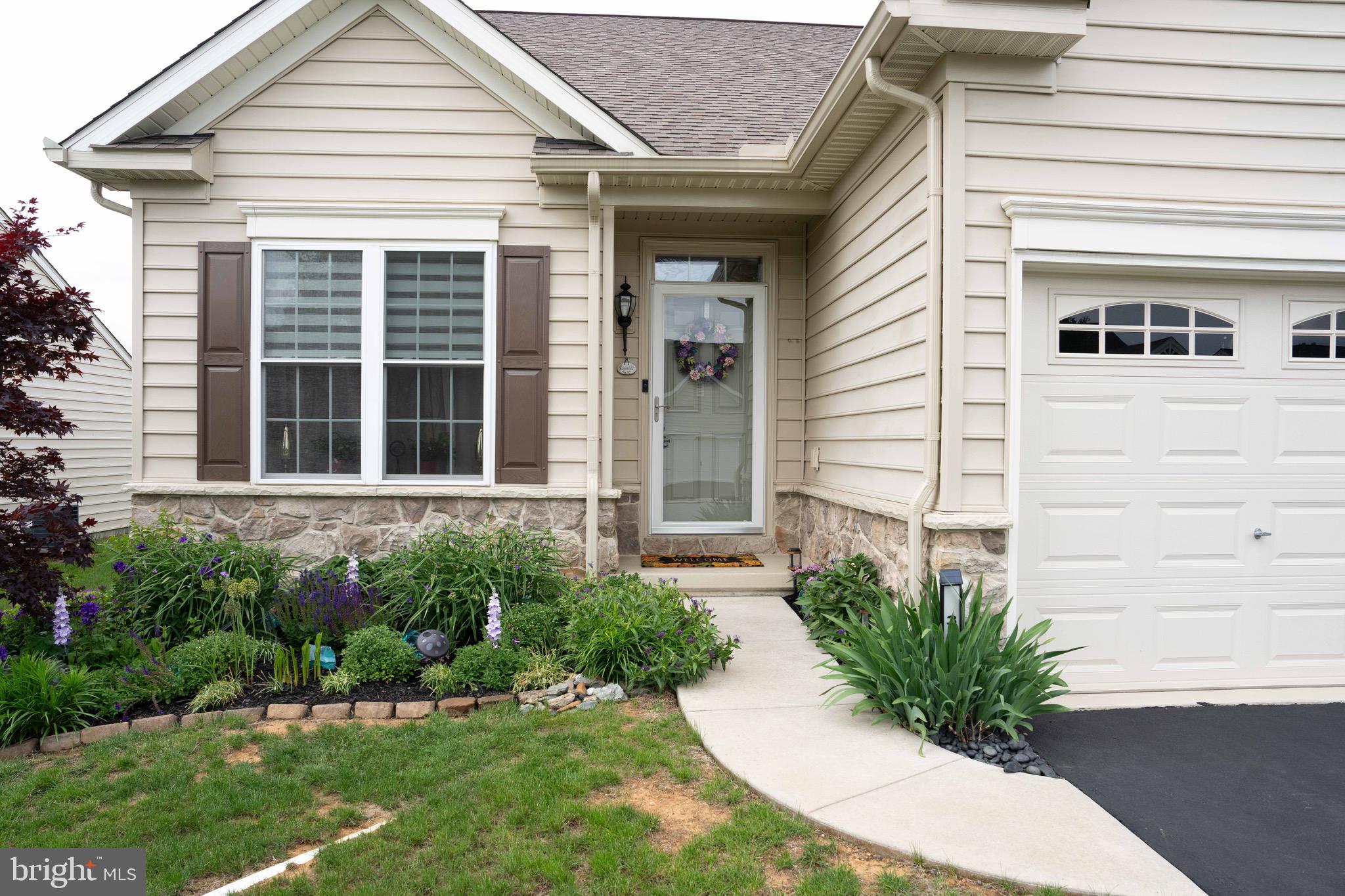 3 SWEET BIRCH LANE