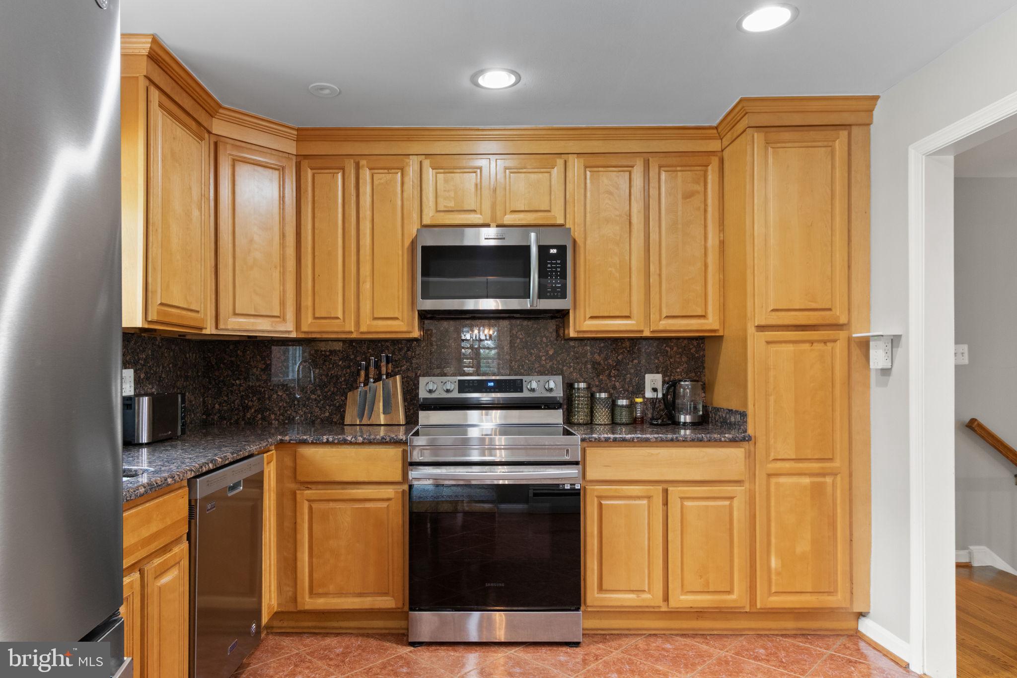 HUNTER ESTATES - Residential