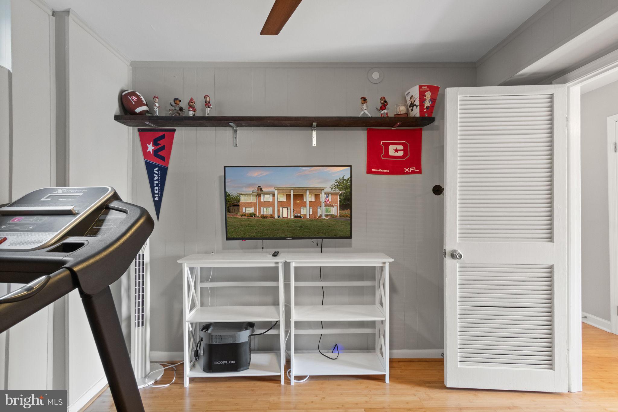 HUNTER ESTATES - Residential