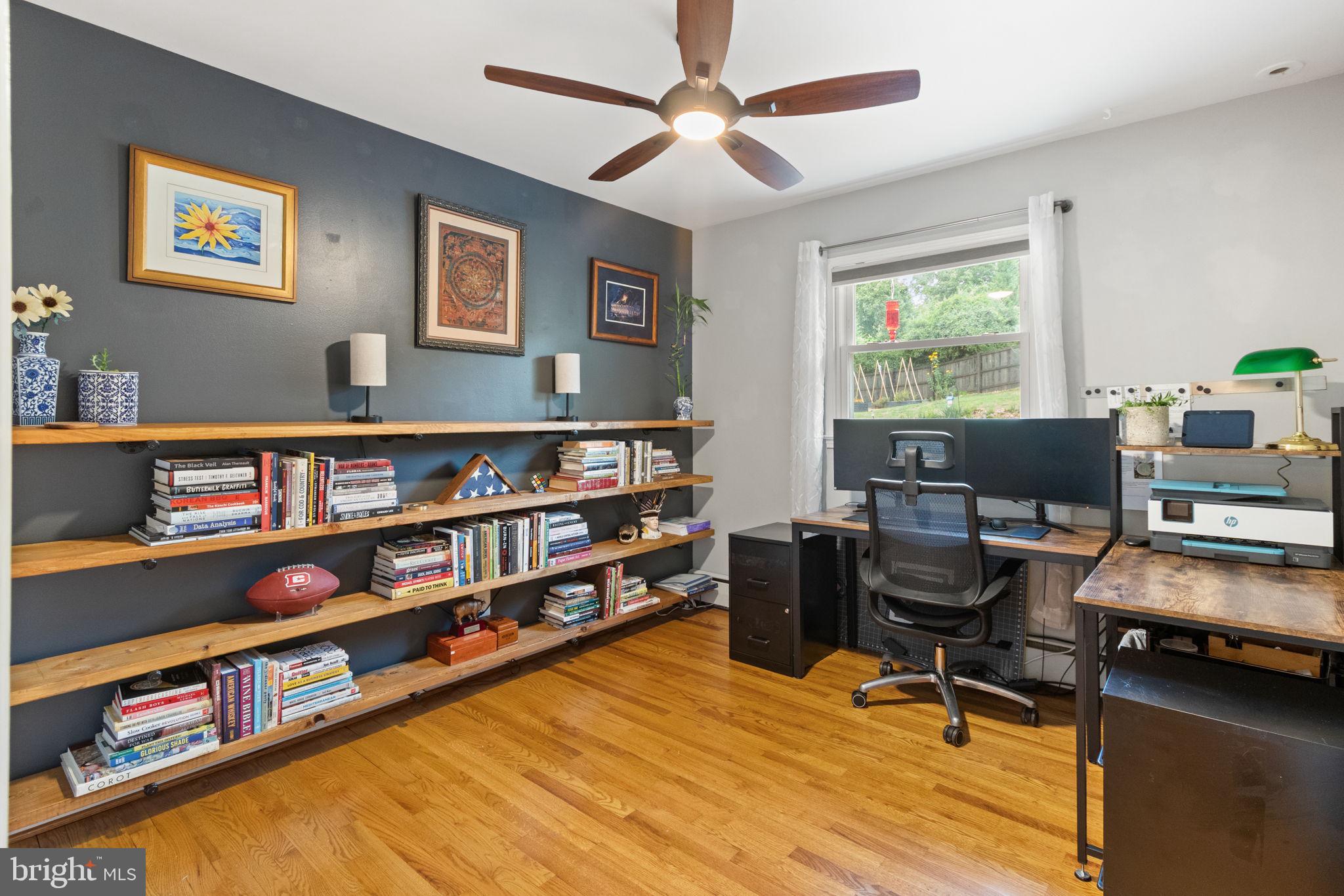 HUNTER ESTATES - Residential