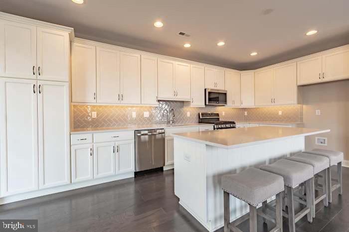 HILLSTONE - Residential