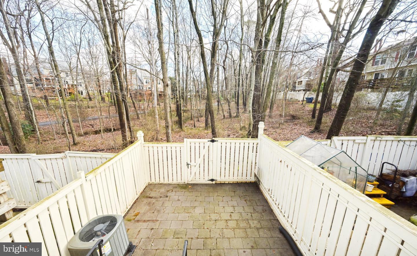 1613 FIELDTHORN DRIVE