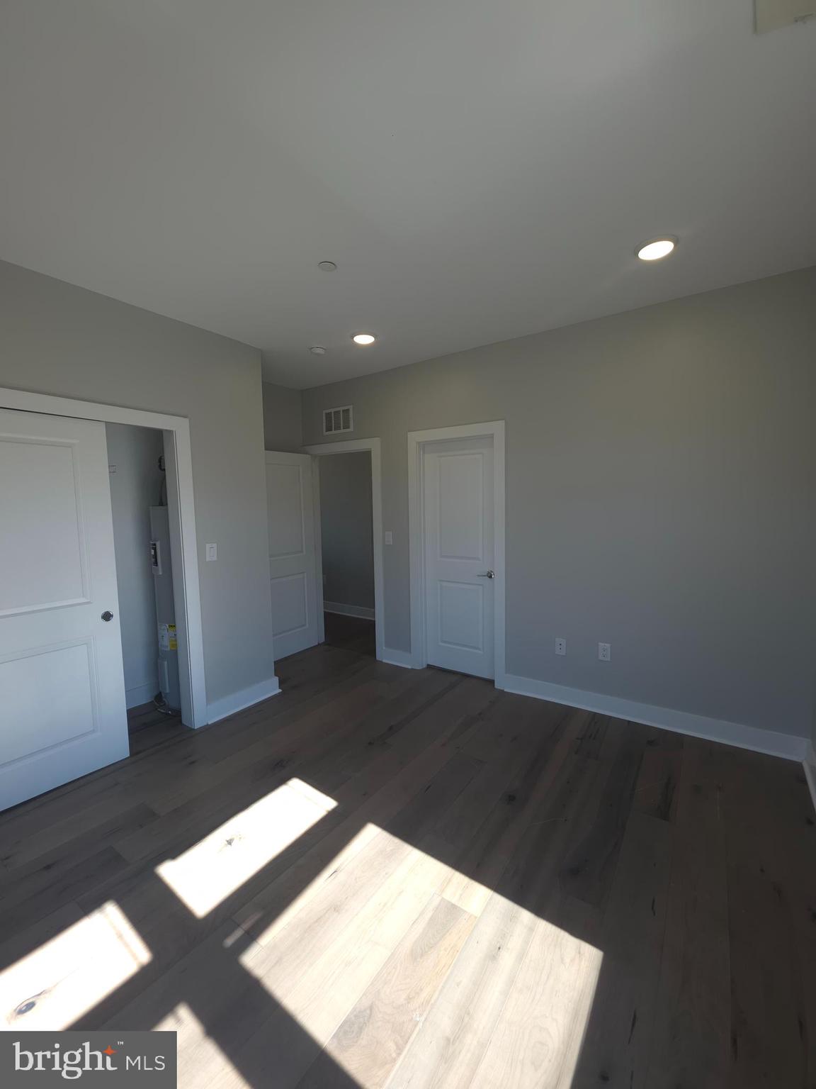 MANTUA - Residential Lease