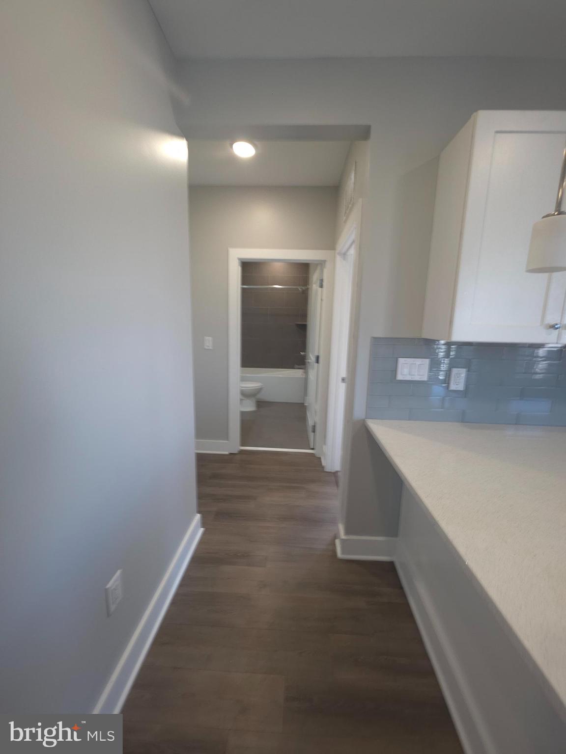 MANTUA - Residential Lease