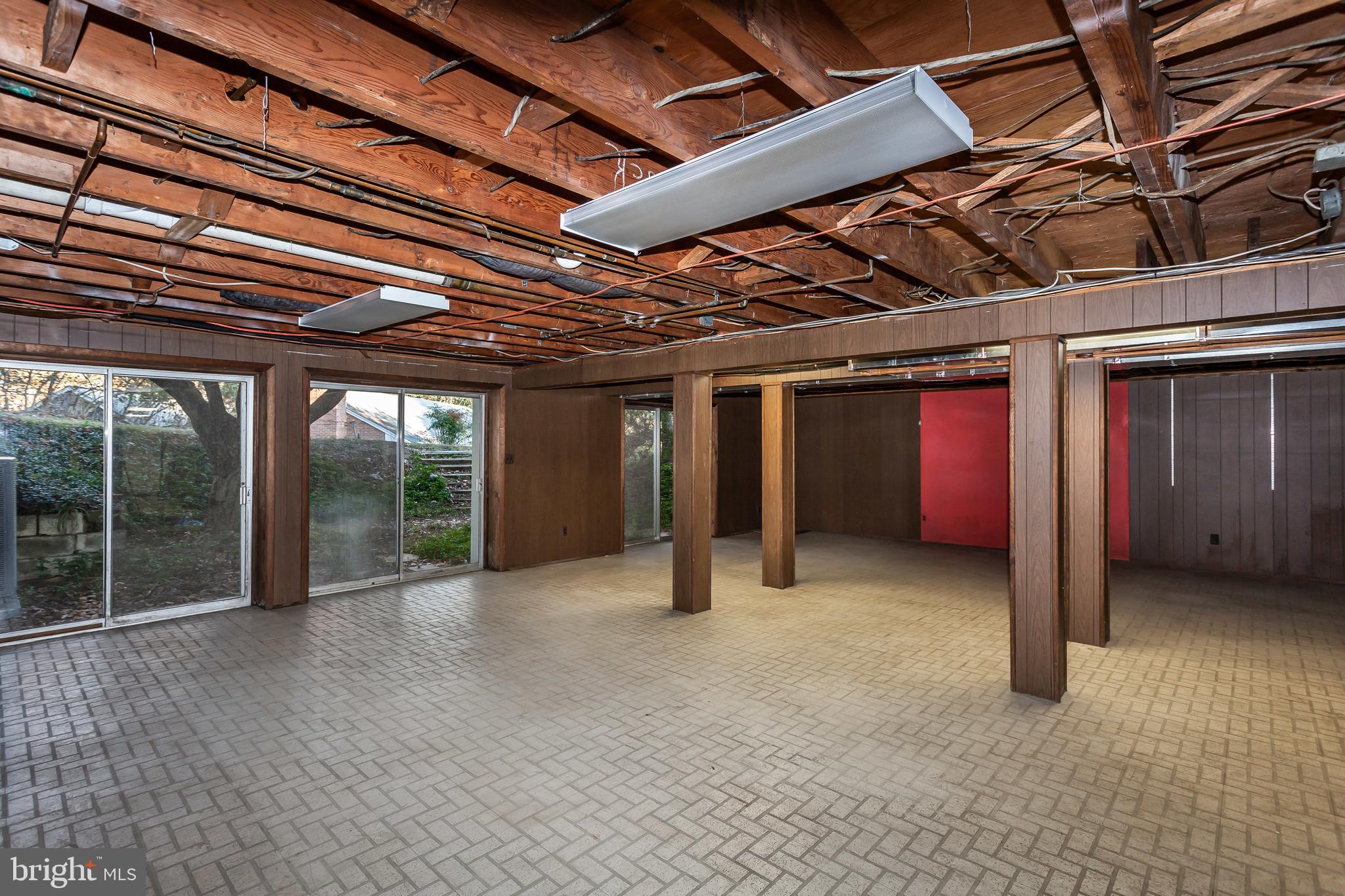 RUXTON HILLS - Residential