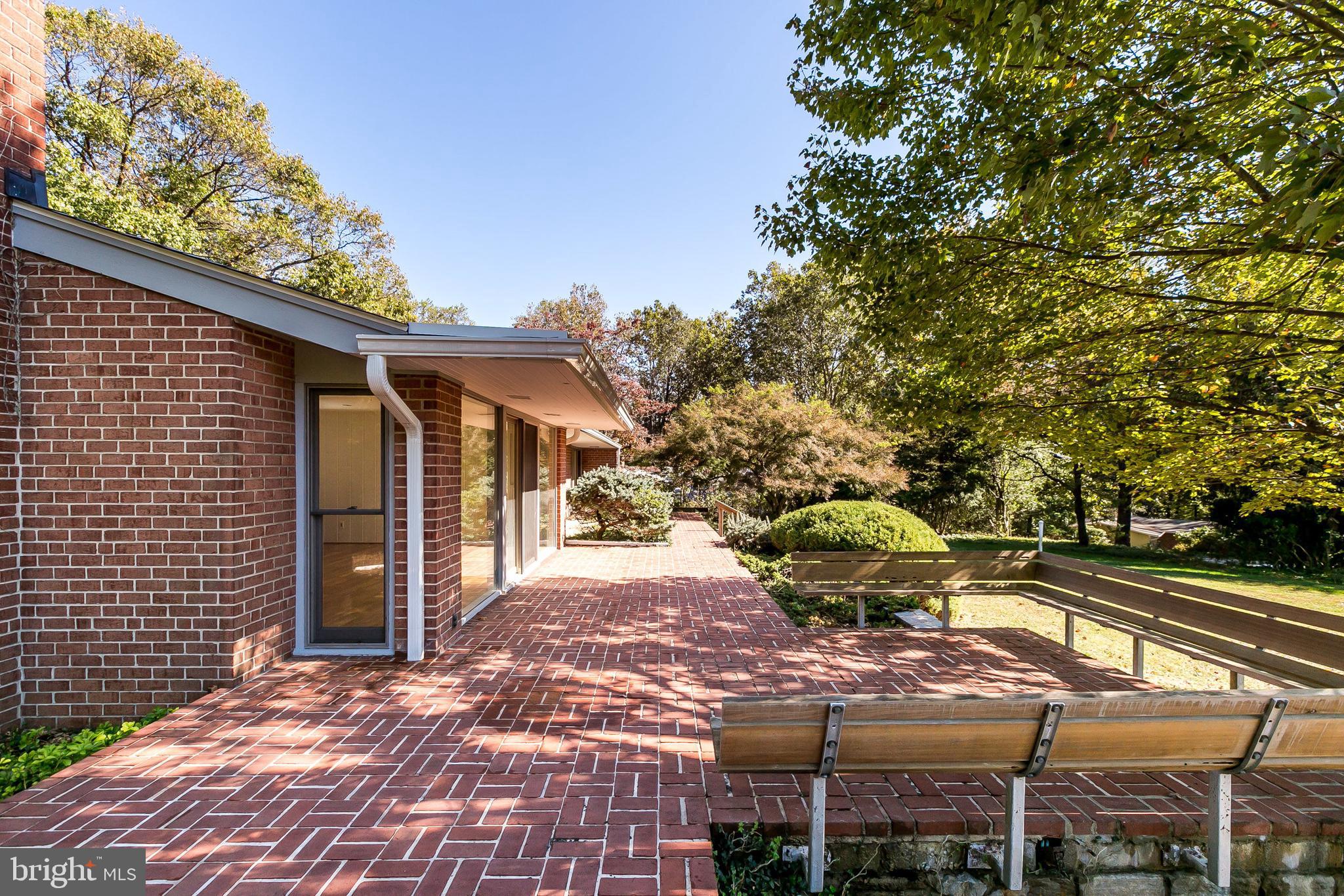 RUXTON HILLS - Residential