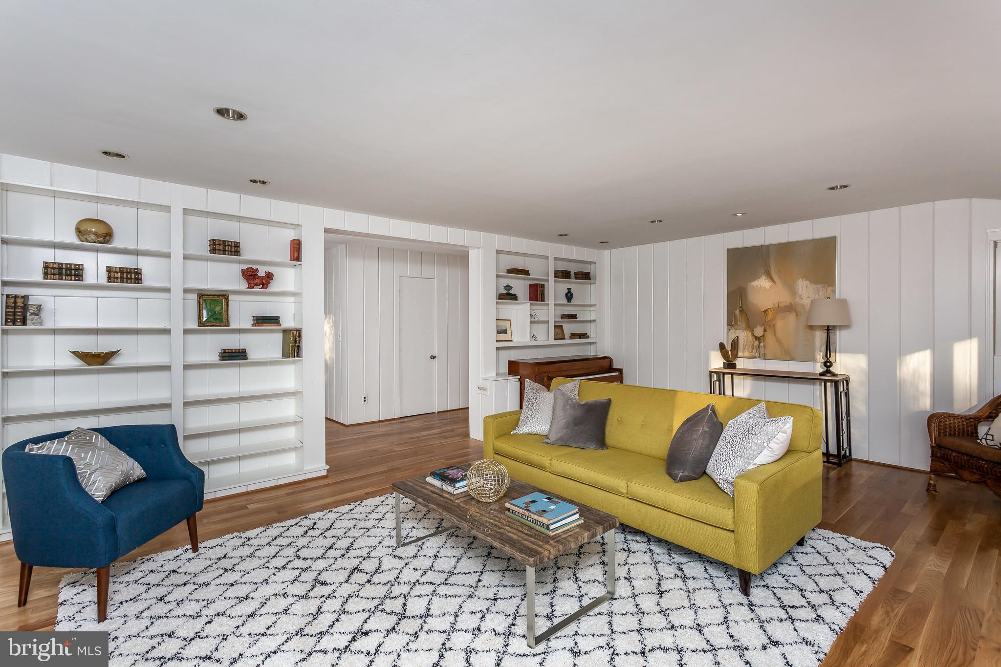 RUXTON HILLS - Residential