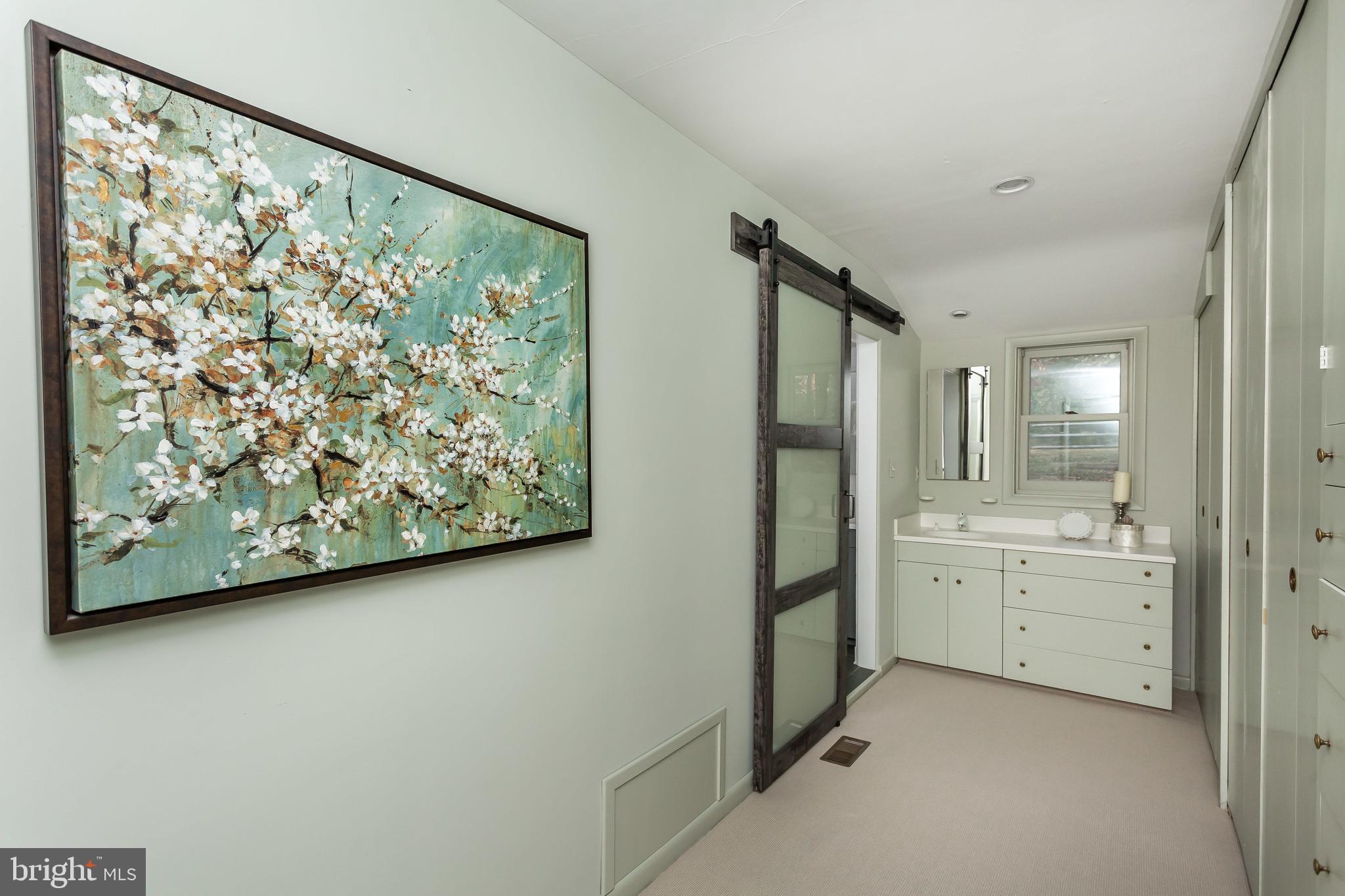 RUXTON HILLS - Residential