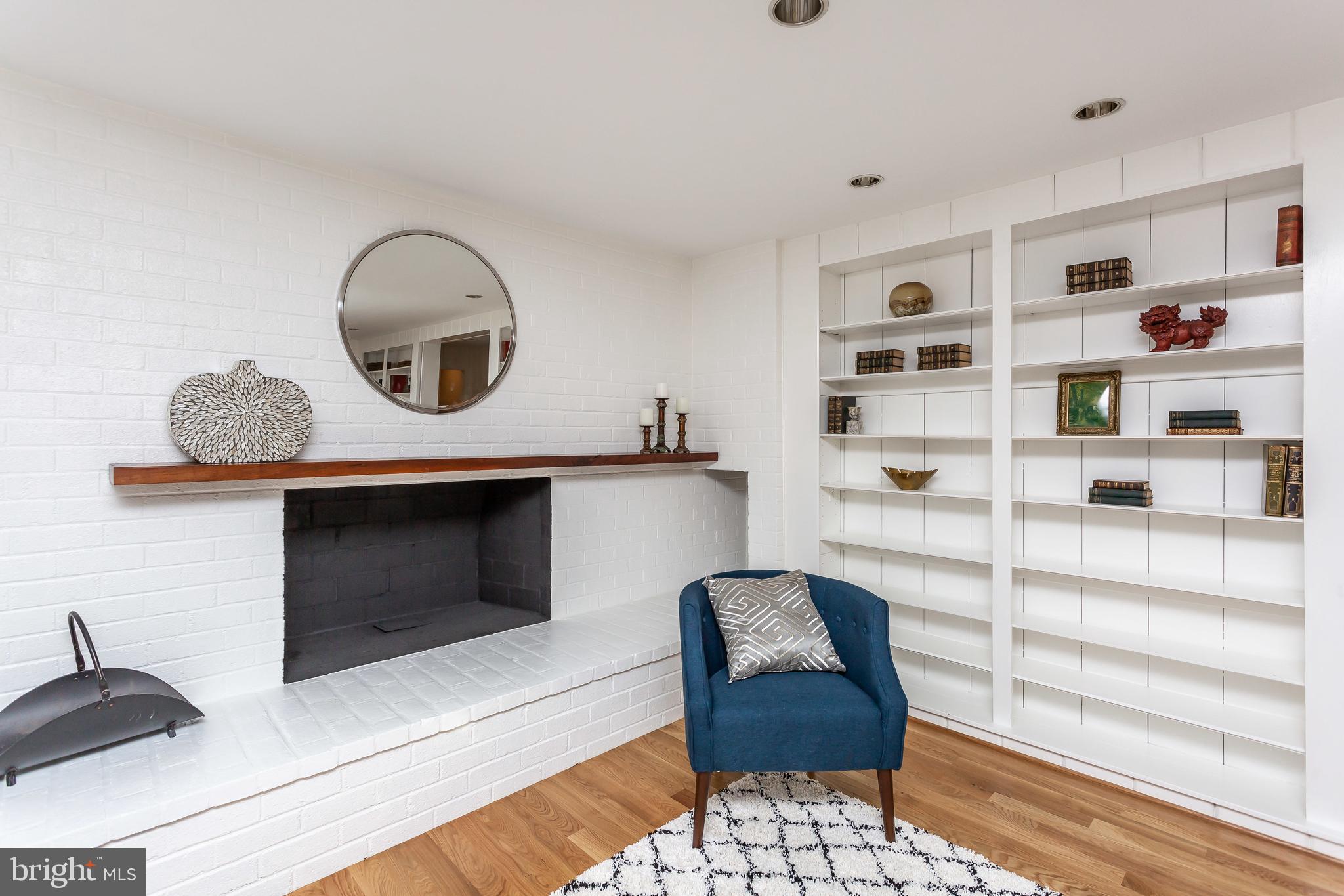 RUXTON HILLS - Residential