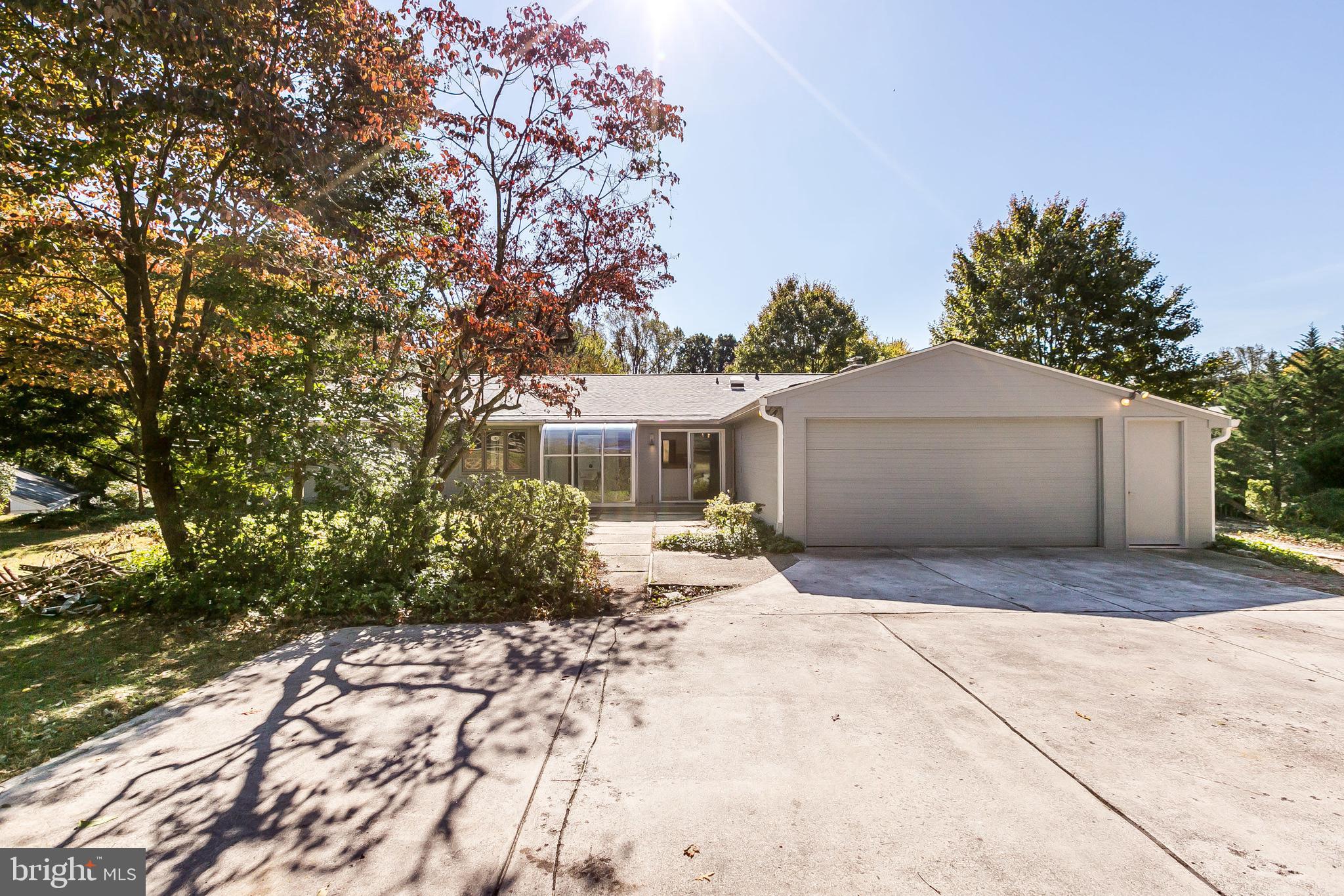 RUXTON HILLS - Residential