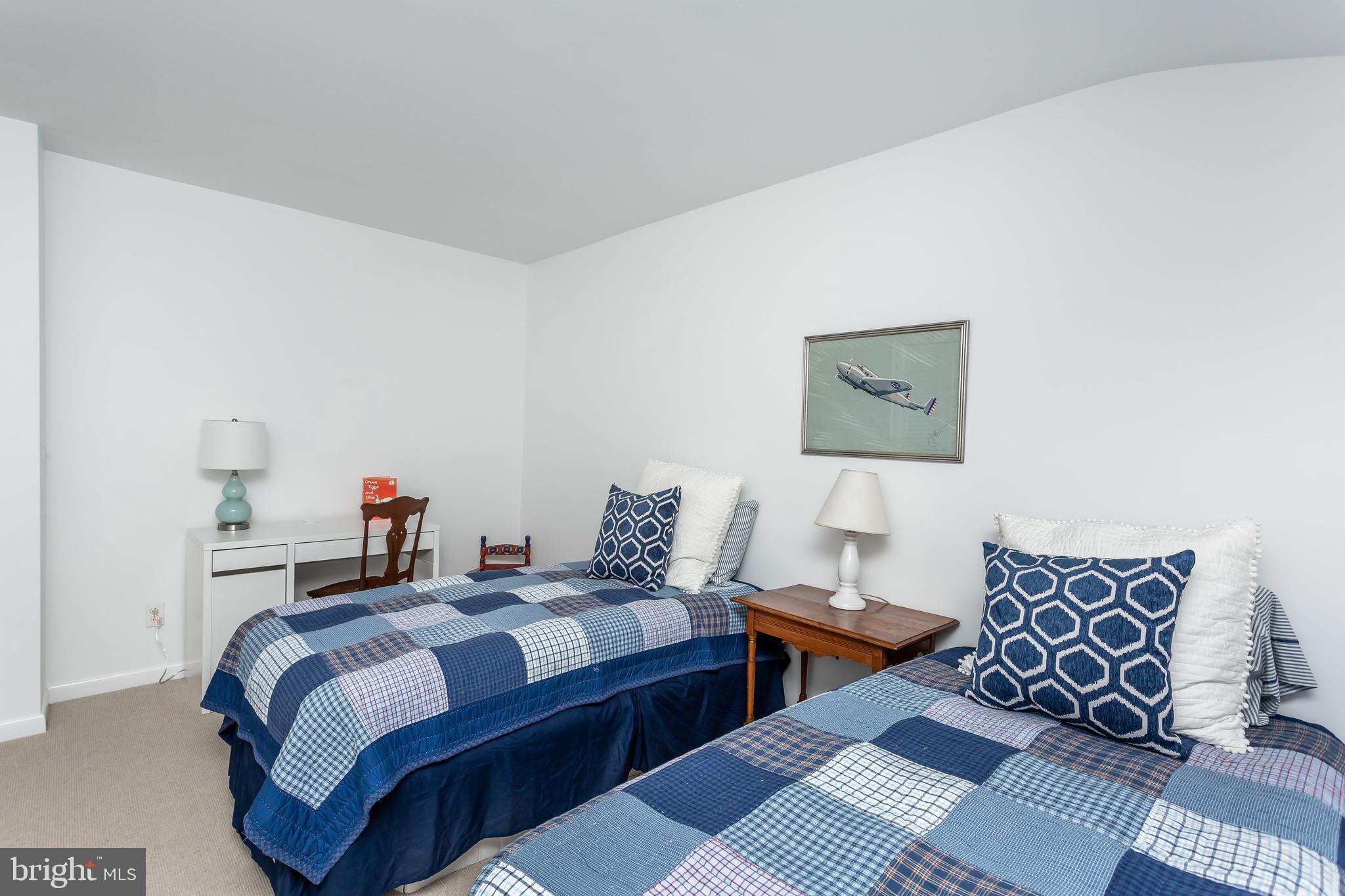 RUXTON HILLS - Residential