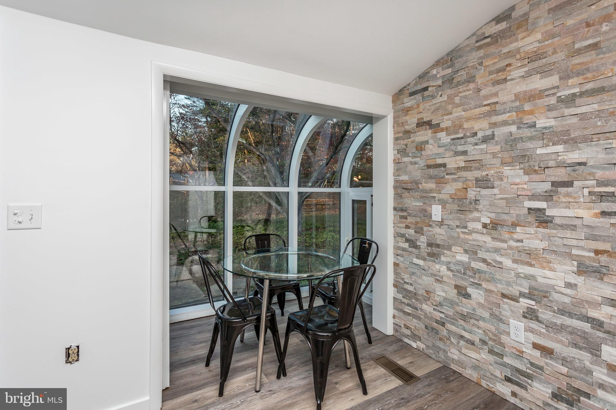 RUXTON HILLS - Residential