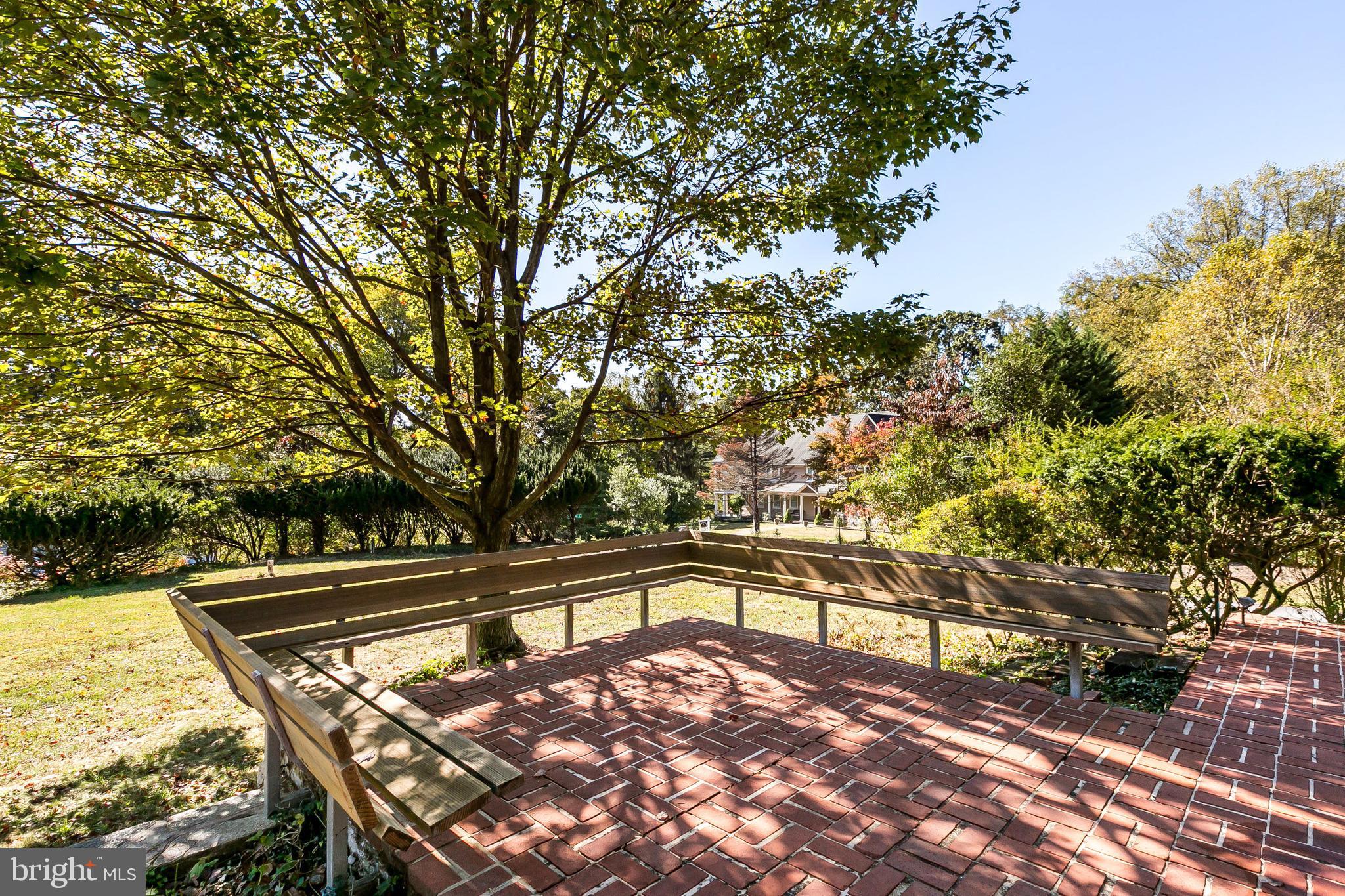 RUXTON HILLS - Residential