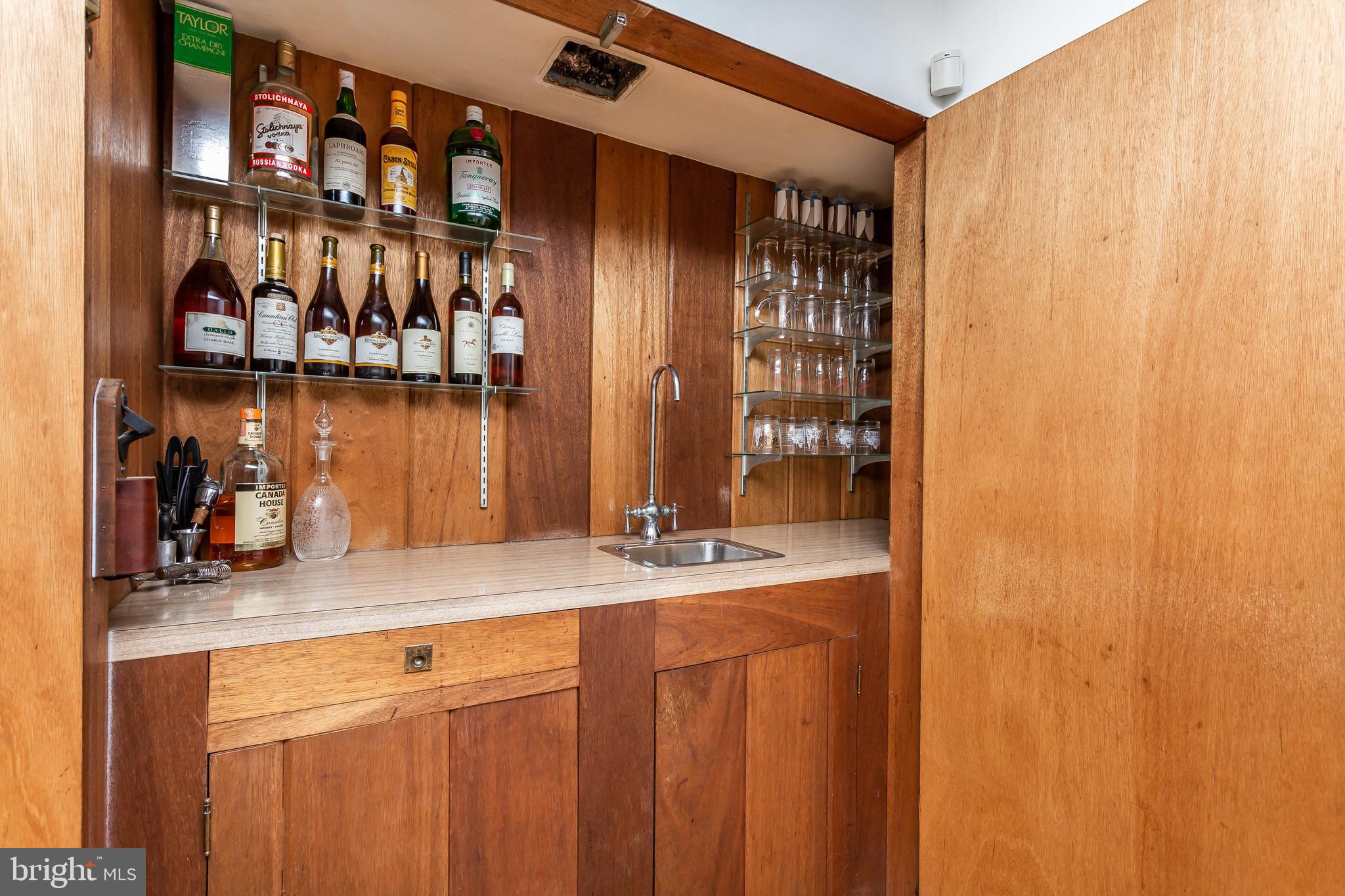 RUXTON HILLS - Residential