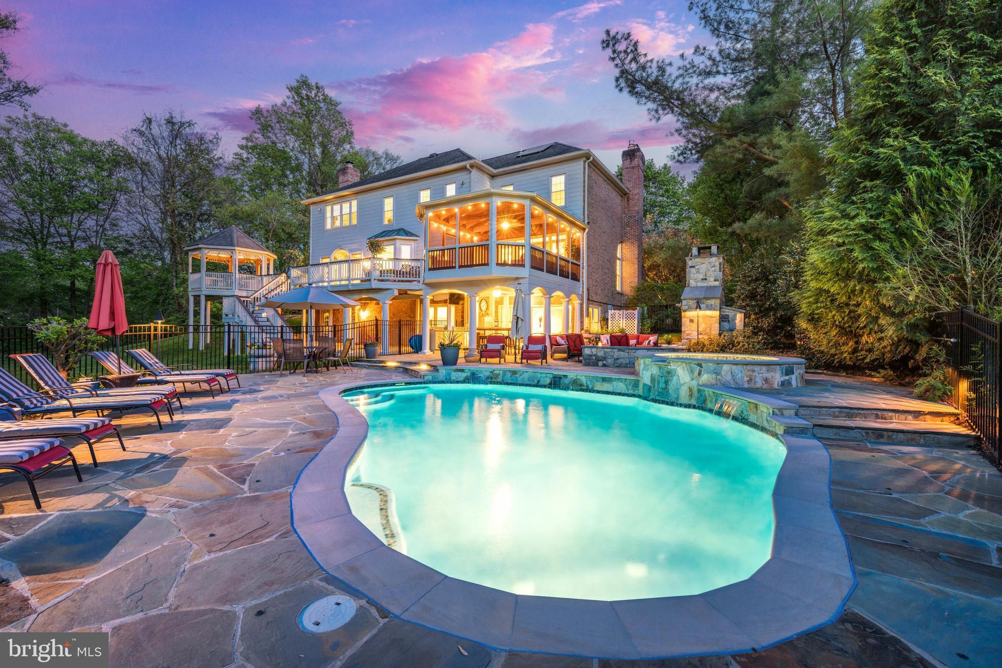 HICKORY CREEK ESTATES - Residential