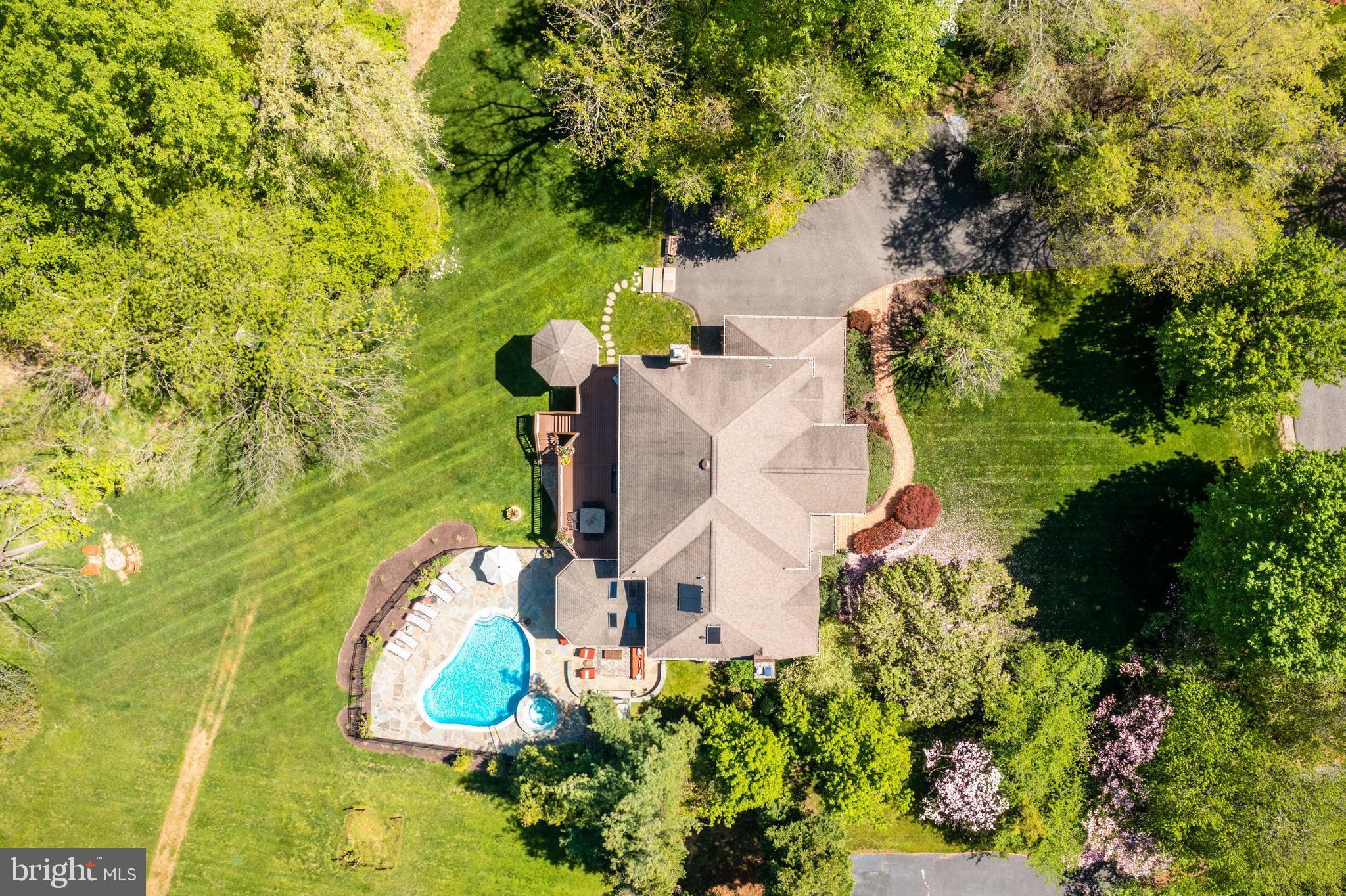 HICKORY CREEK ESTATES - Residential