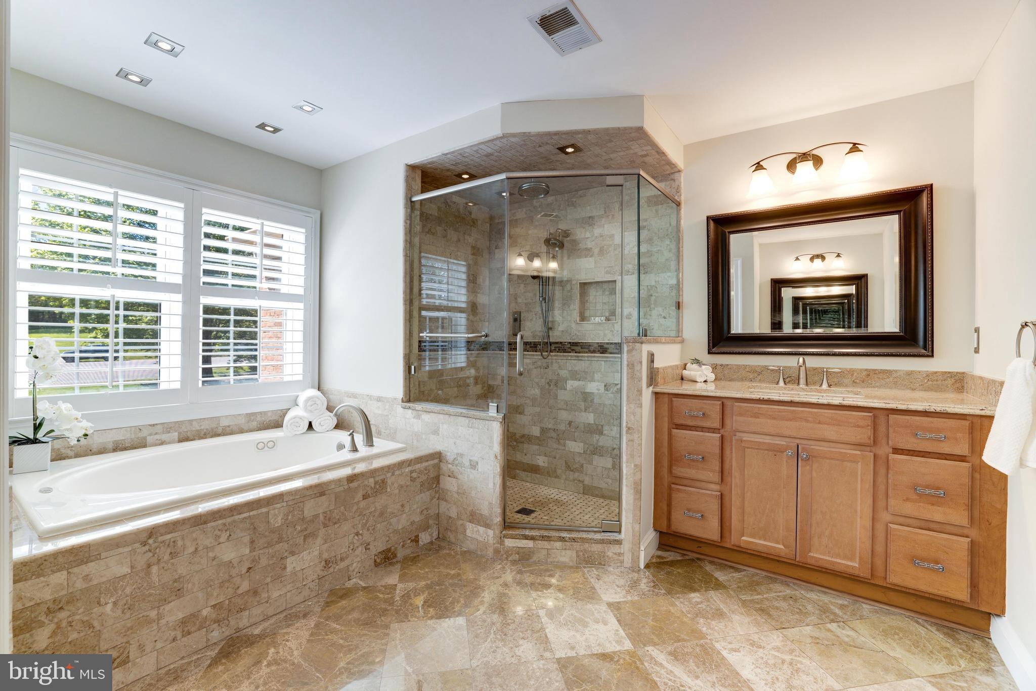 HICKORY CREEK ESTATES - Residential