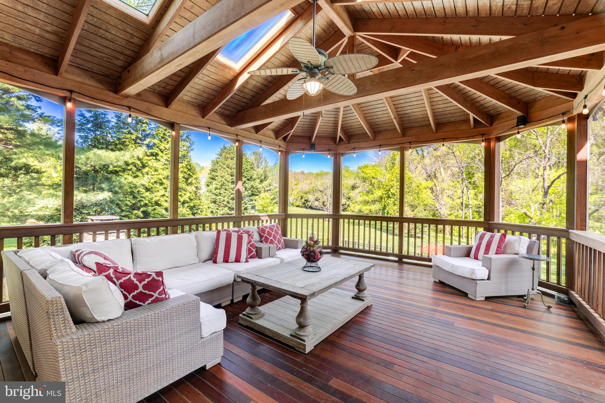 HICKORY CREEK ESTATES - Residential