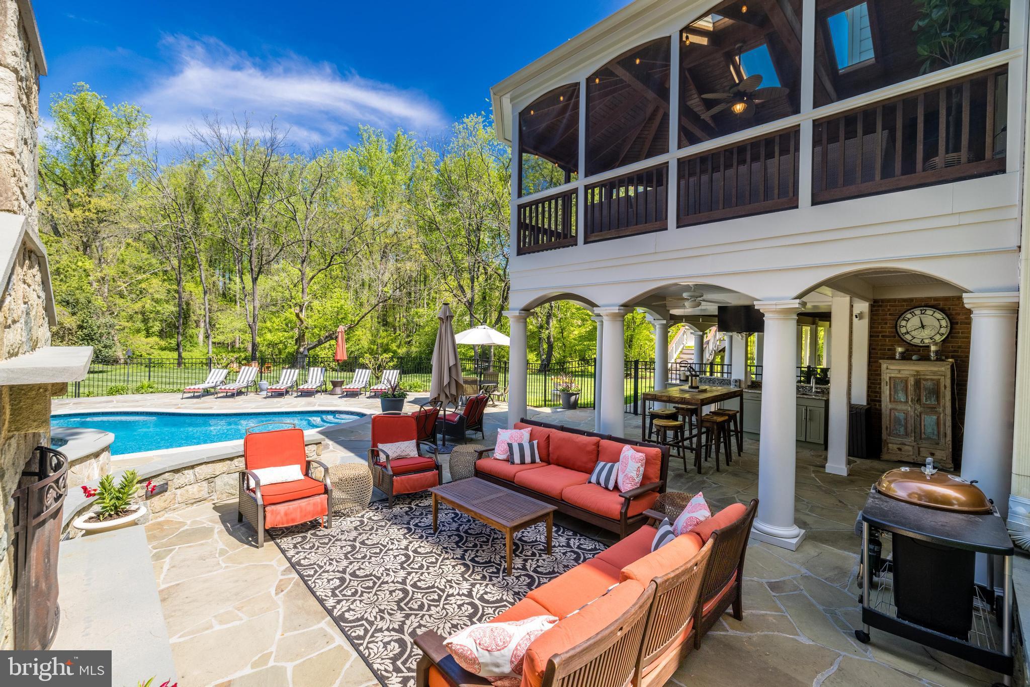 HICKORY CREEK ESTATES - Residential