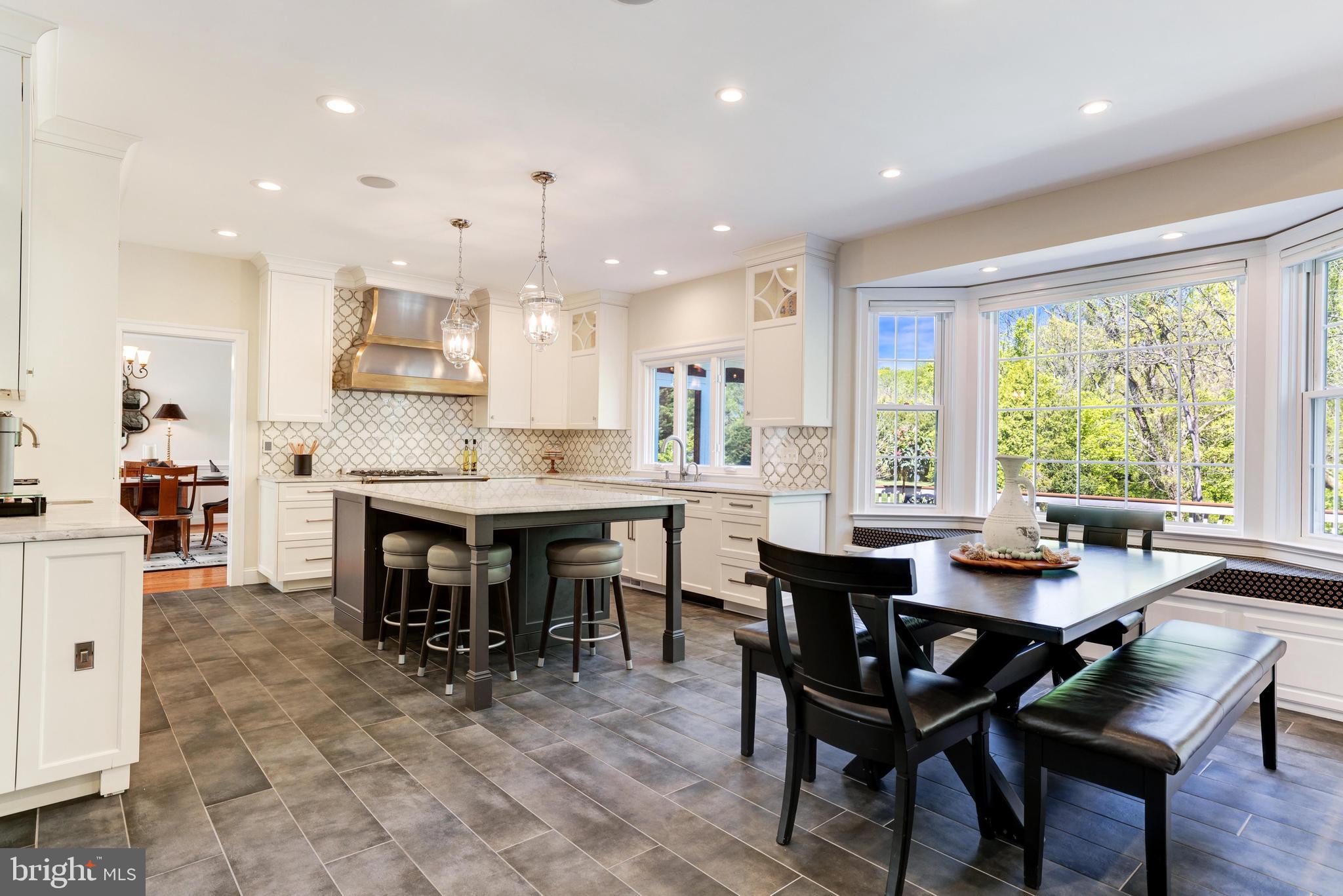 HICKORY CREEK ESTATES - Residential