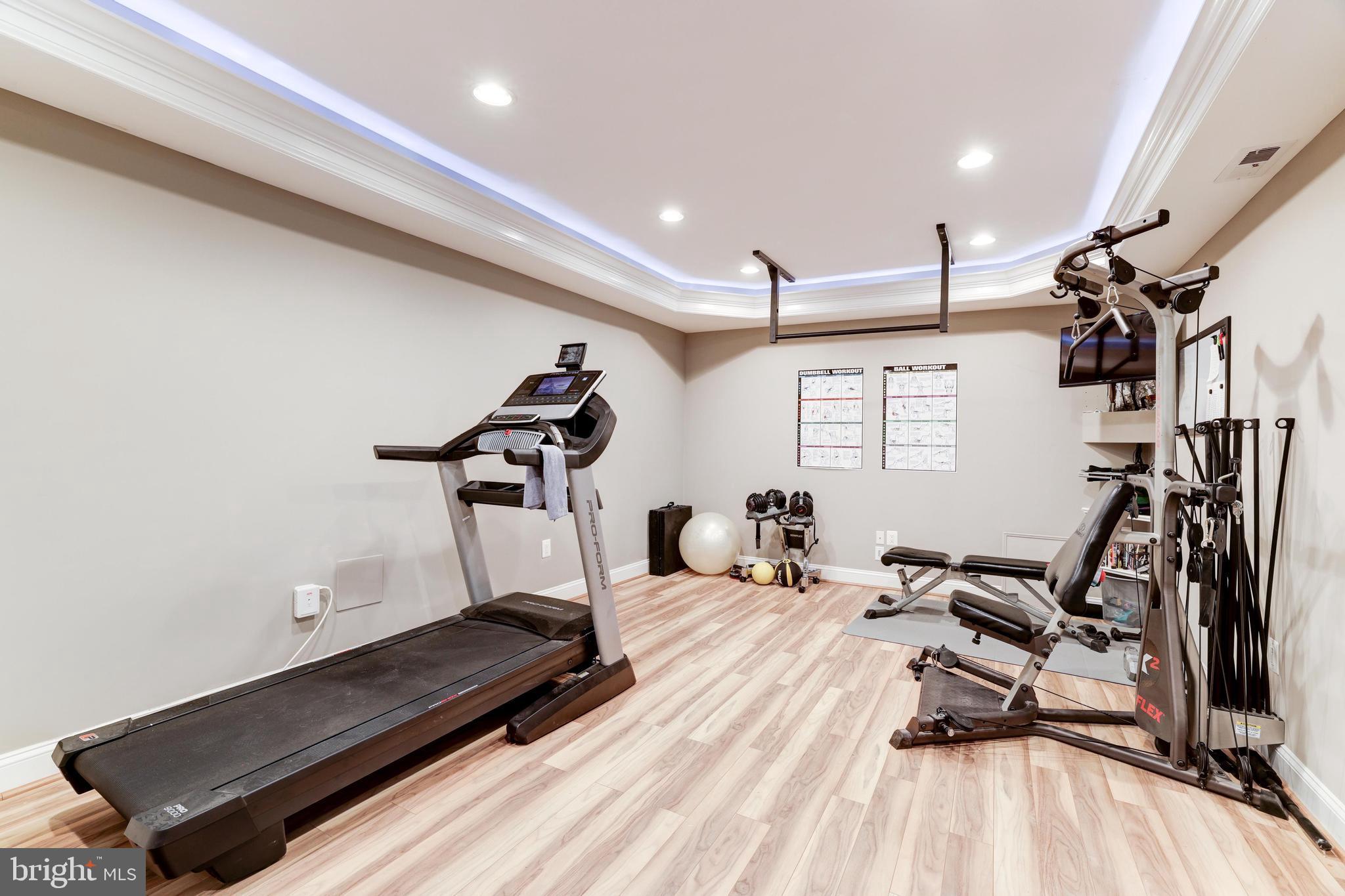 HICKORY CREEK ESTATES - Residential