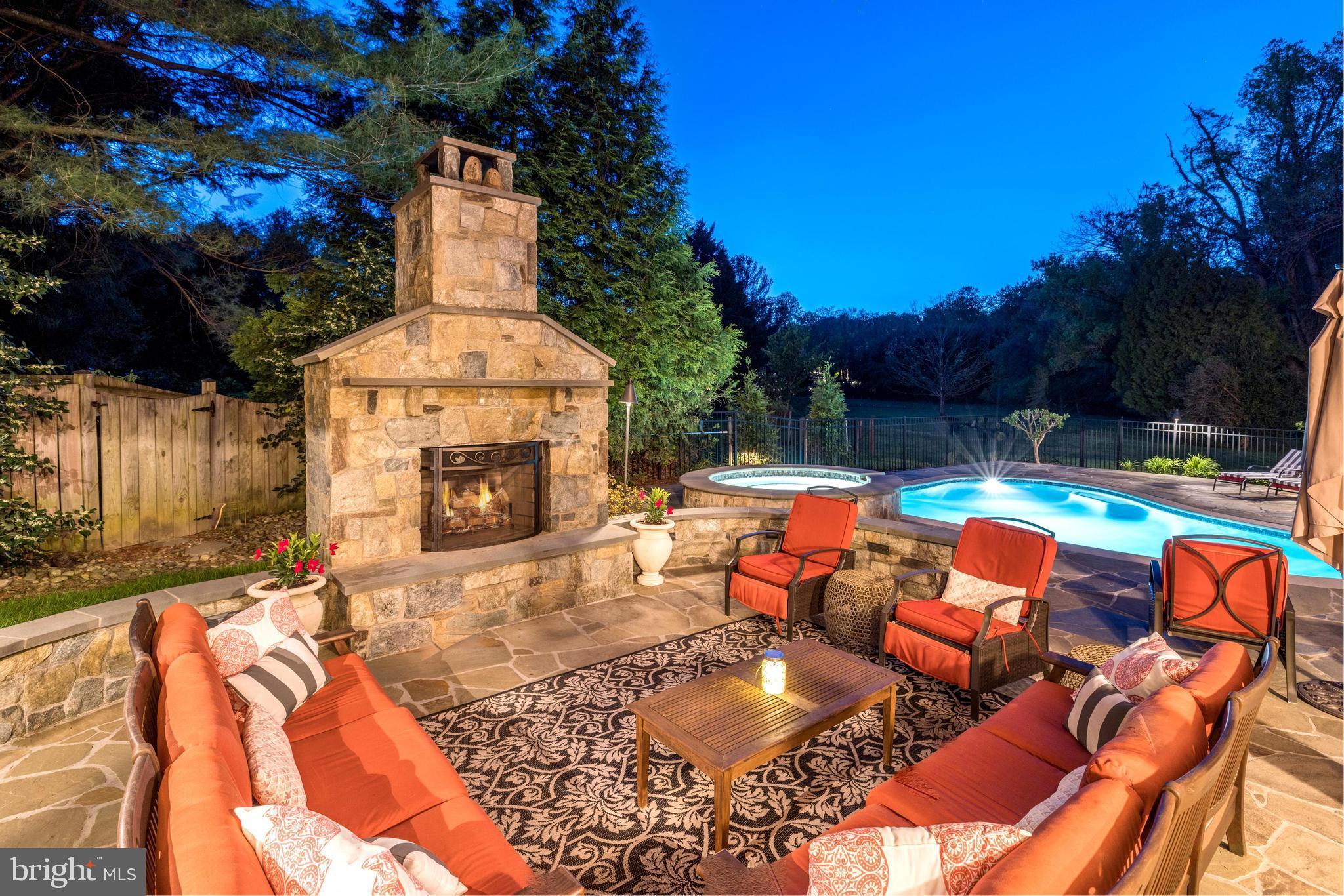 HICKORY CREEK ESTATES - Residential