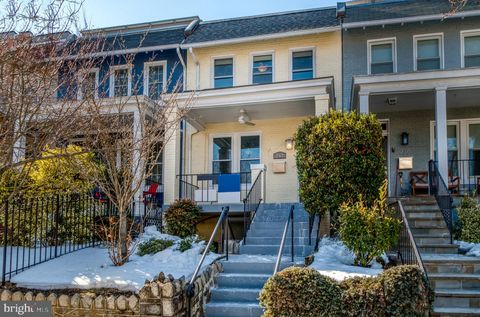 237 16TH STREET SE WASHINGTON DC 20003