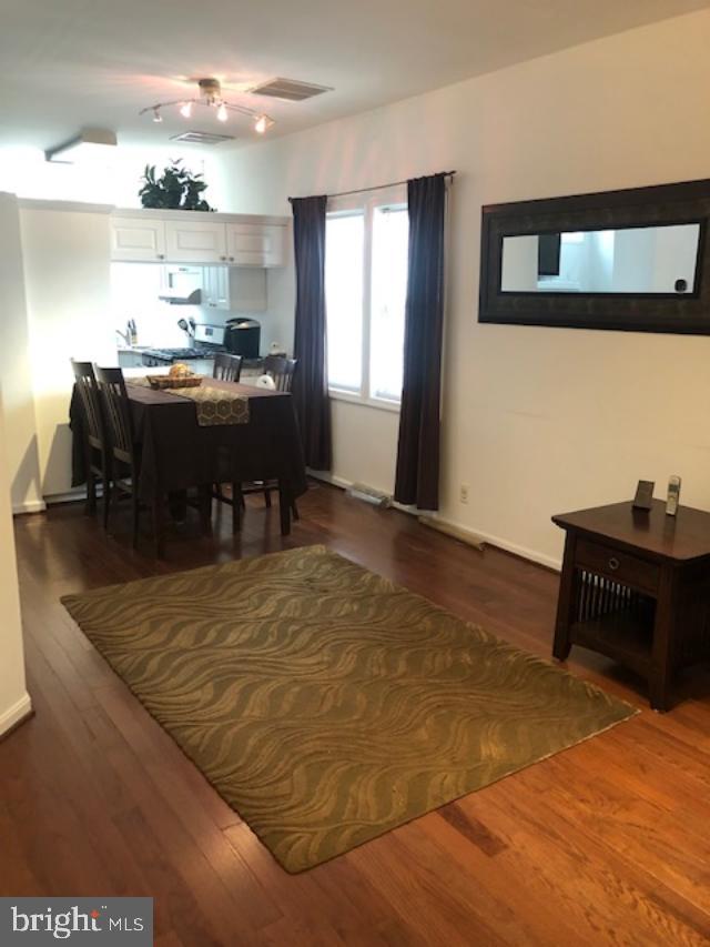 NEW COLONY VILLAGE - Residential