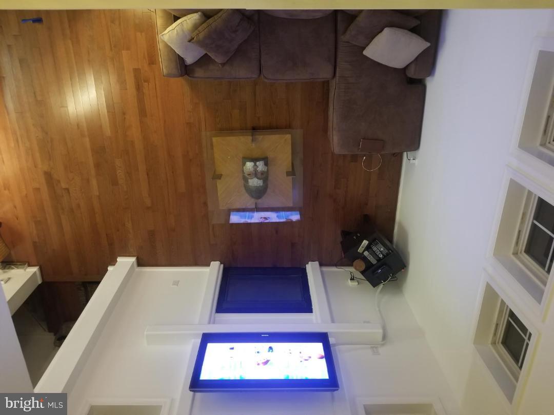 NEW COLONY VILLAGE - Residential