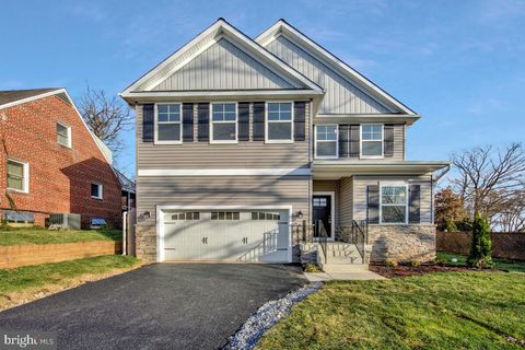 Photo of 3105 Lake Avenue, CHEVERLY, MD 20785 (MLS # MDPG2177162)