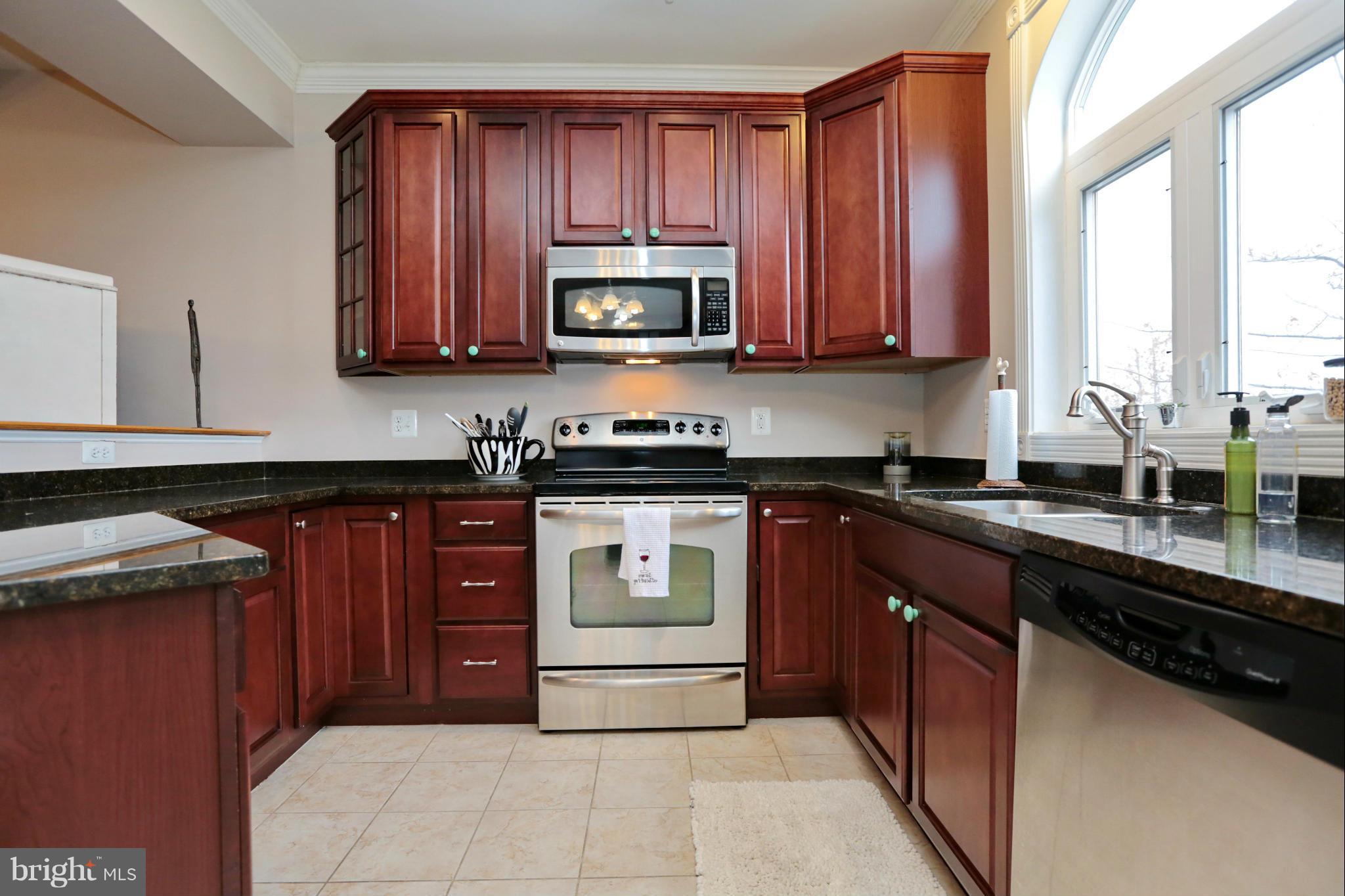 CENTENNIAL COMMONS - Residential Lease