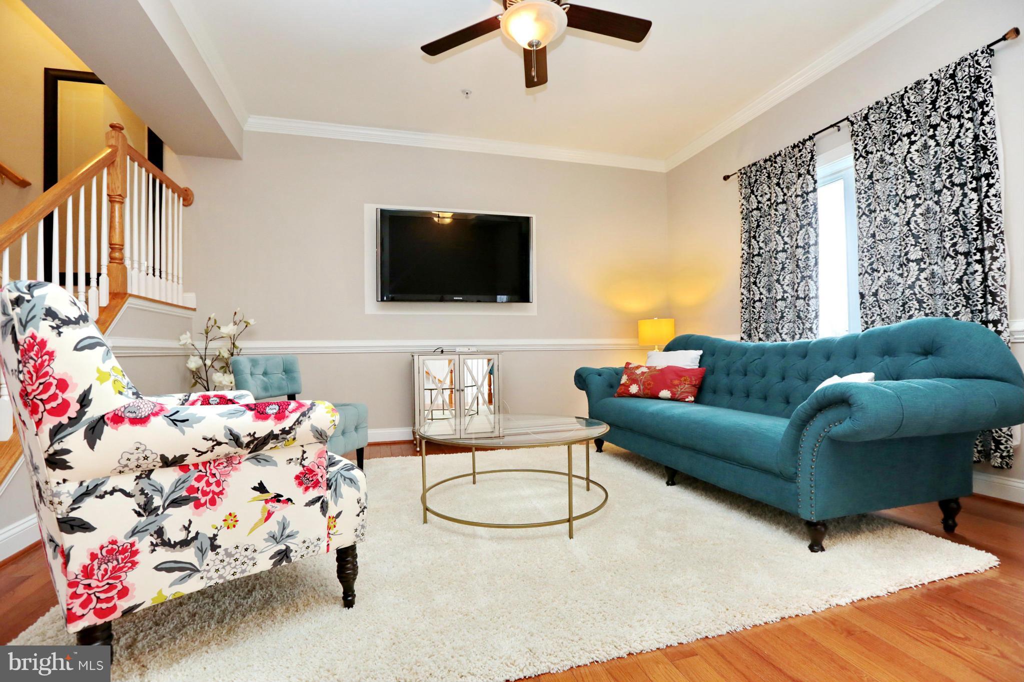 CENTENNIAL COMMONS - Residential Lease