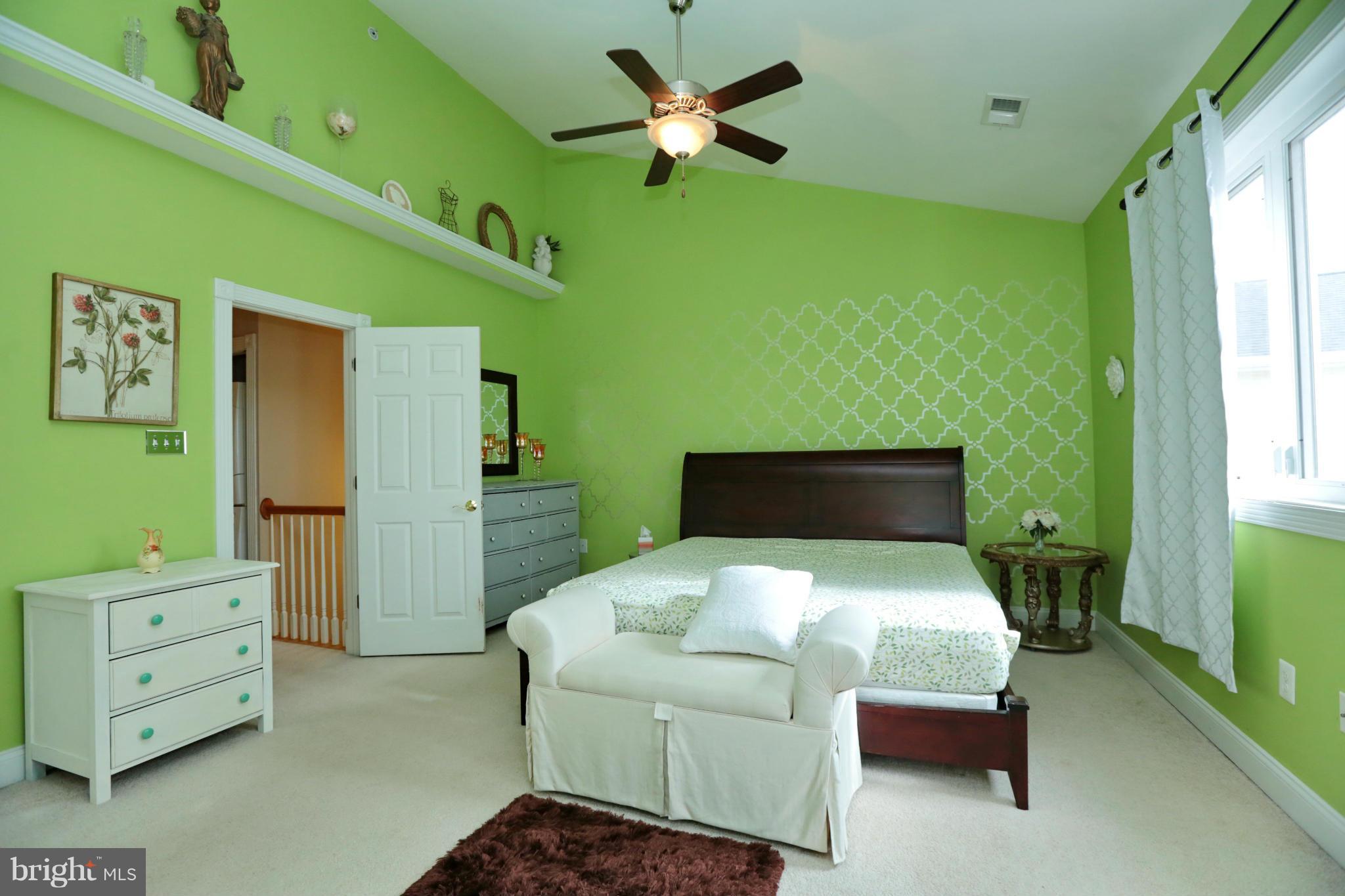 CENTENNIAL COMMONS - Residential Lease